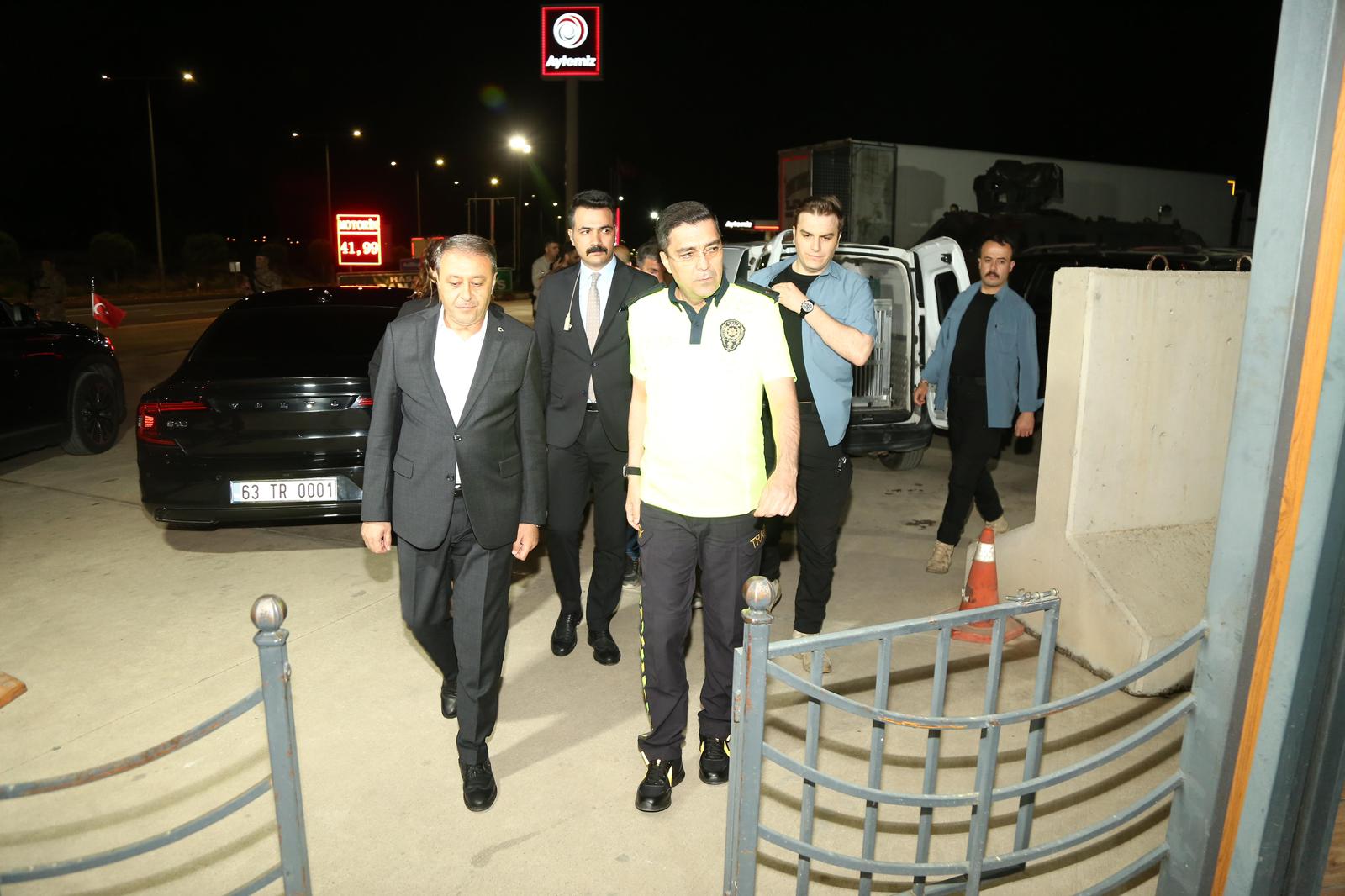 Şanlıurfa’da 101 Kilo Uyuşturucu Yakalandı, Vali Ve Emniyet Müdürü Tebrik Etti (2)