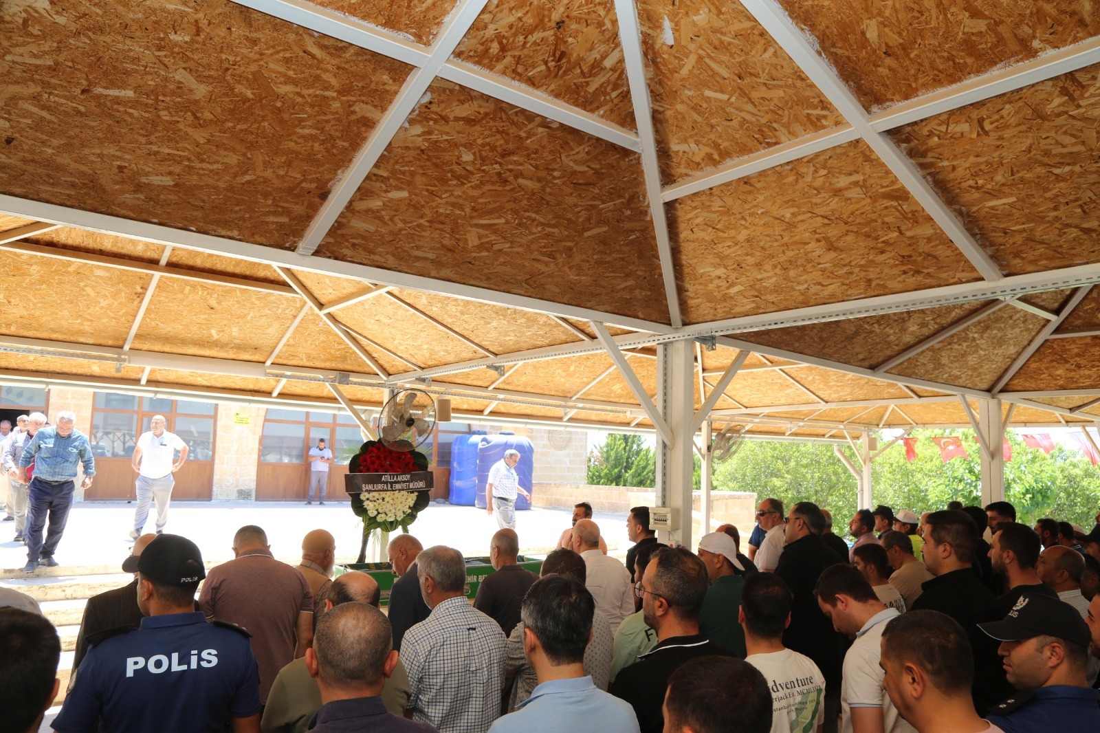 Şanlıurfa’da Polis Memurunun Acı Günü Emniyet Müdürü Cenazeye Katıldı (3)