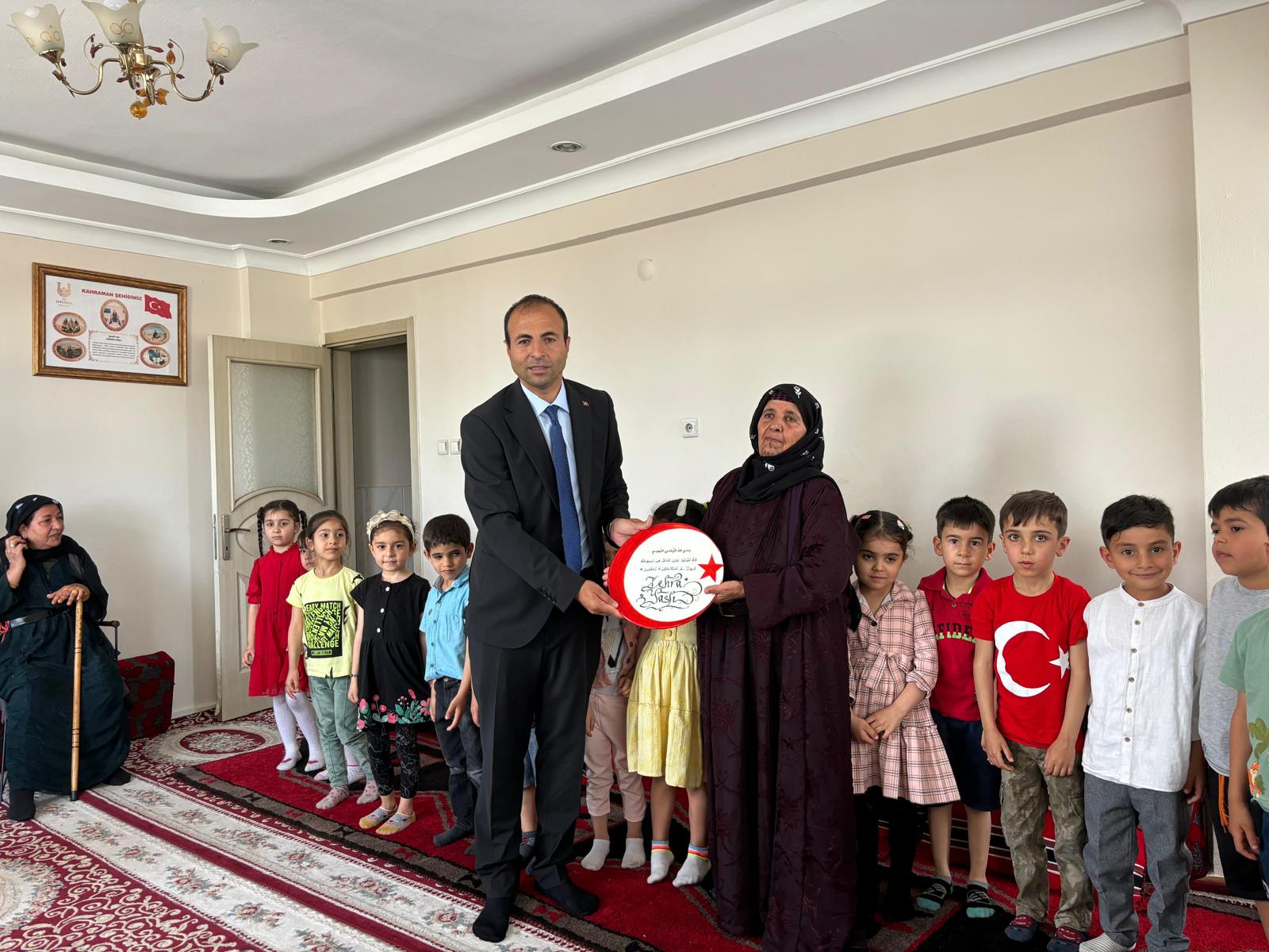 Şanlıurfalı Öğrencilerden Anlamlı Ziyaret