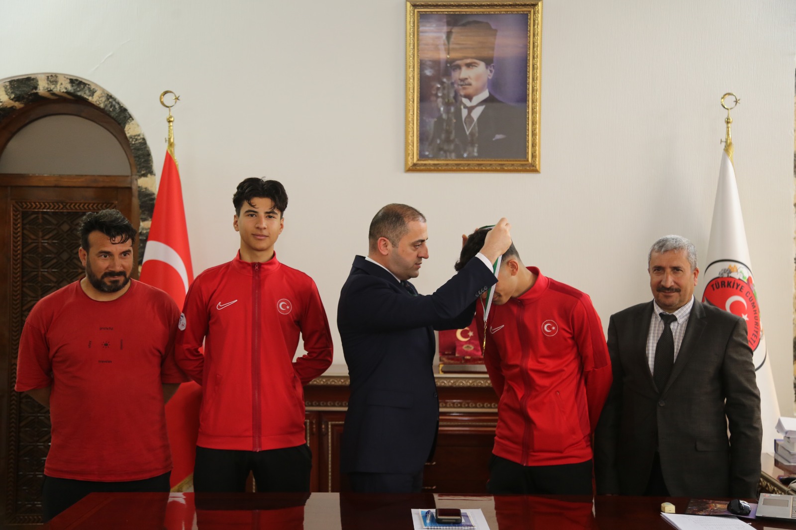 Şanlıurfa’nın Altın Çocuğu Almanya’dan Döndü (2)