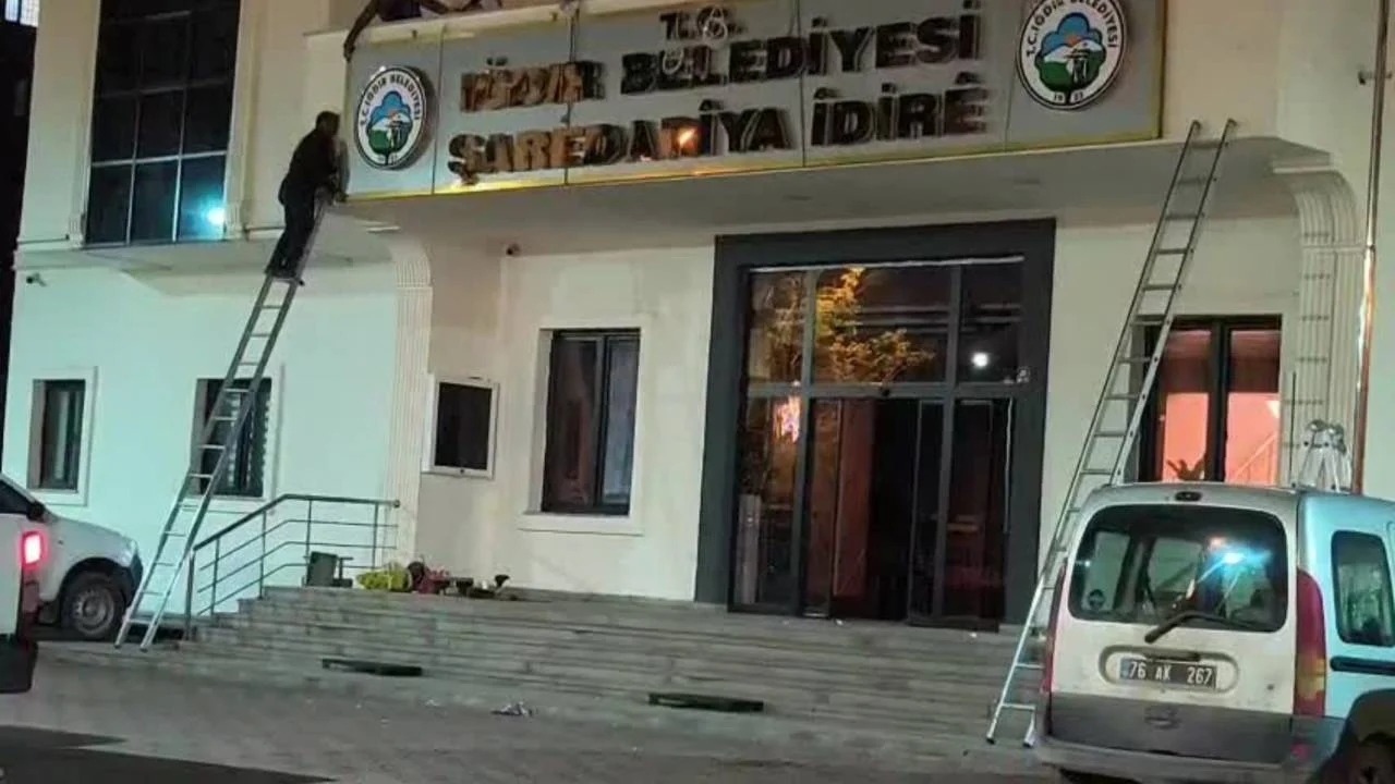 Şanlıurfa’nın Ardından Iğdır’da Da Kürtçe Tabela Düzenlemesi,