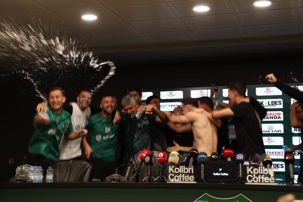 Şanliurfaspor'dan Sonra Kocaeli̇spor’dan Da Ayrildi (2)