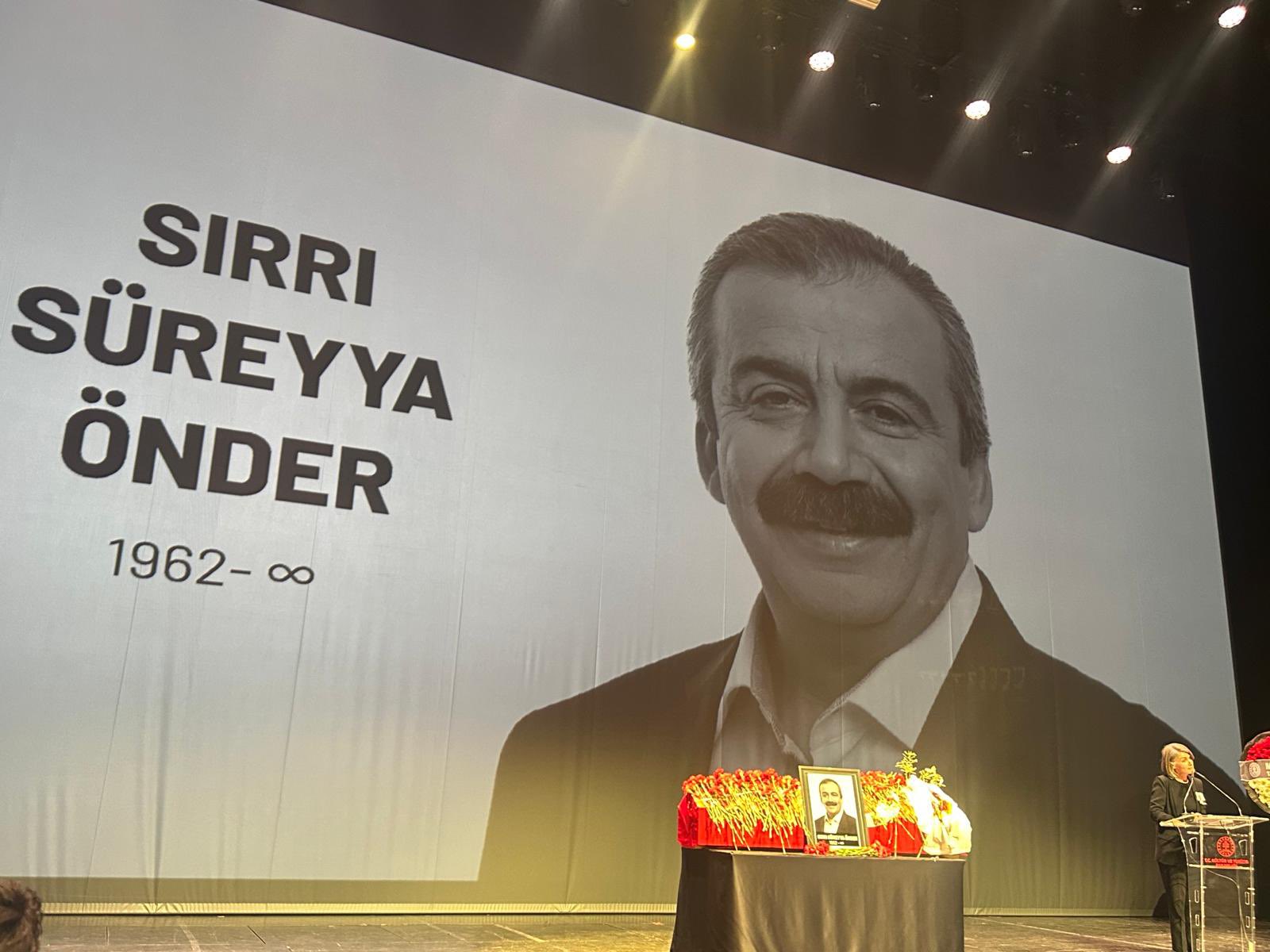 Sırrı Süreyya Önder Akm Programı