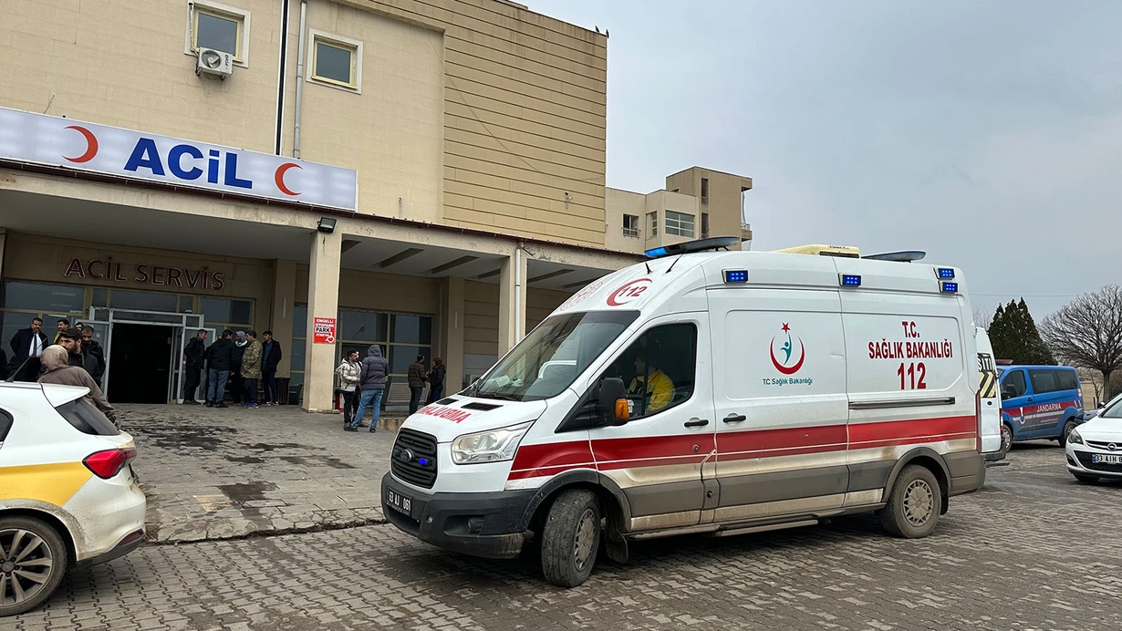 Siverek'te 2 Yaşındaki Kız Çocuğu Birinci Kattan Düştü