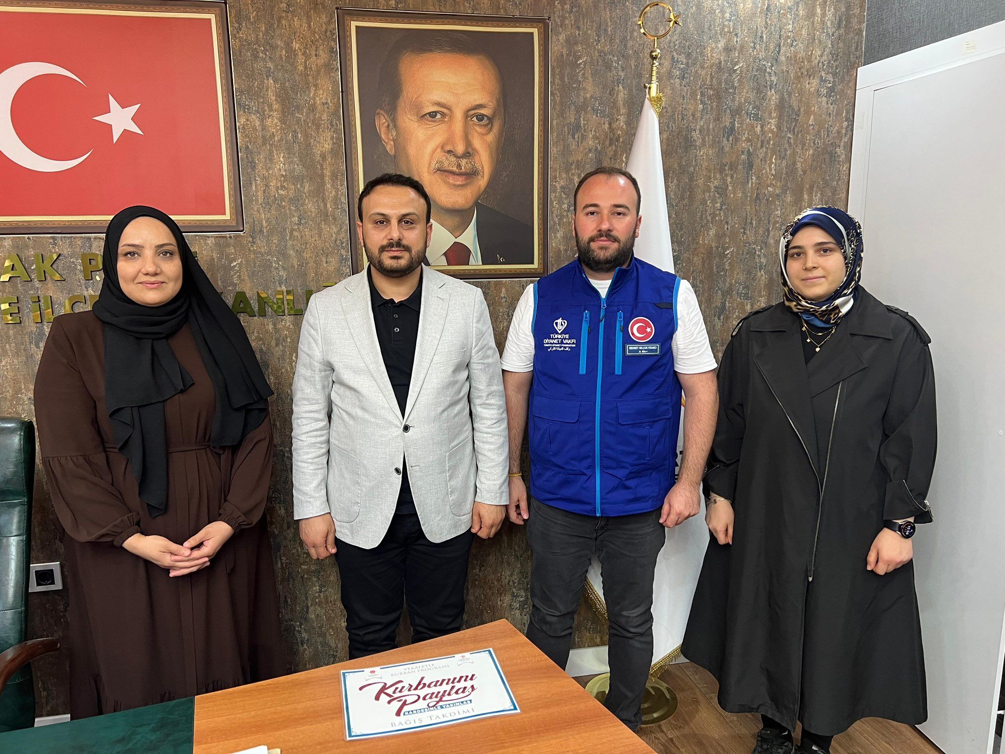 Vali Şıldak Ve Başkan Bağmancı'dan Vekâleten Kurban Bağışı (3)