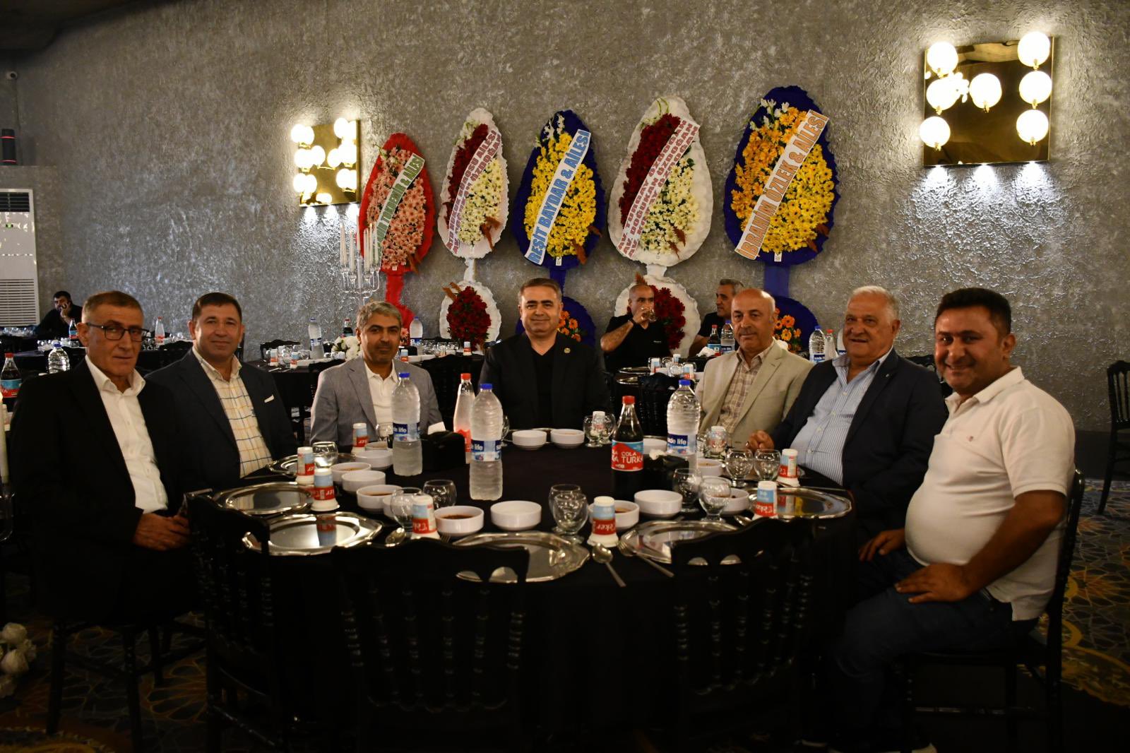 Şanlıurfa'da Avukatların Muhteşem Düğünü: Zinciroğlu - Duman Ailesi Mutluluğa 'Evet' Dedi!
