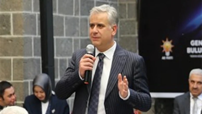 Ak Parti Genel Başkan Yardımcısı Hasan Basri Yalçın Bodrum’da Kaza Geçirdi-1