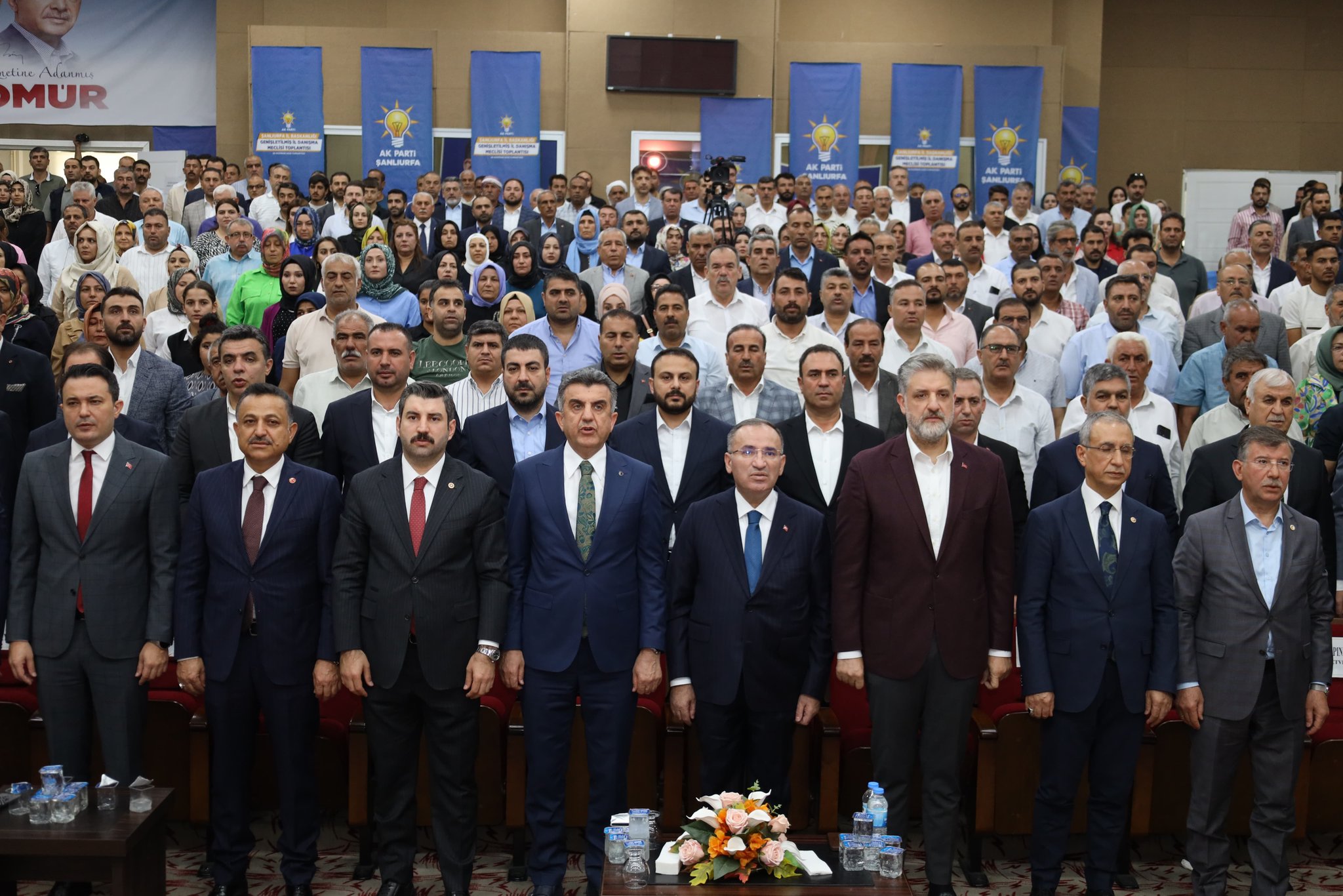 AK Parti Şanlıurfa’da Kenetlendi: Bozdağ’ın Katılıyla Yapıldı