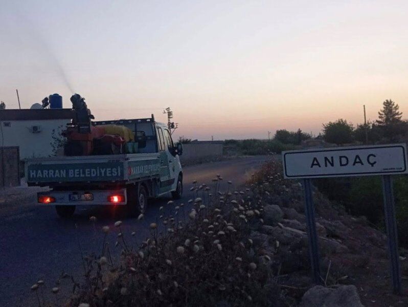 Harran'da İlaçlama Çalışmaları Sürüyor
