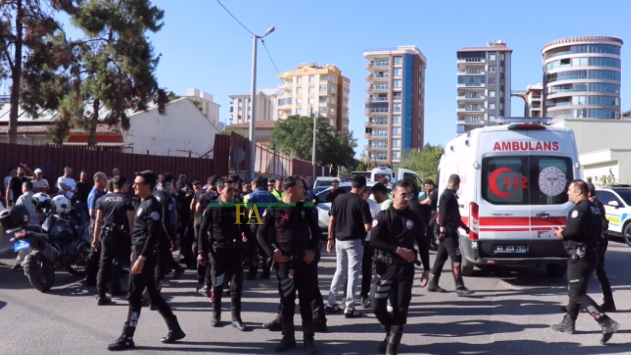 Karaköprü’de Trafik Kazası 2 Yunus Polis Memuru Yaralandı! (3)