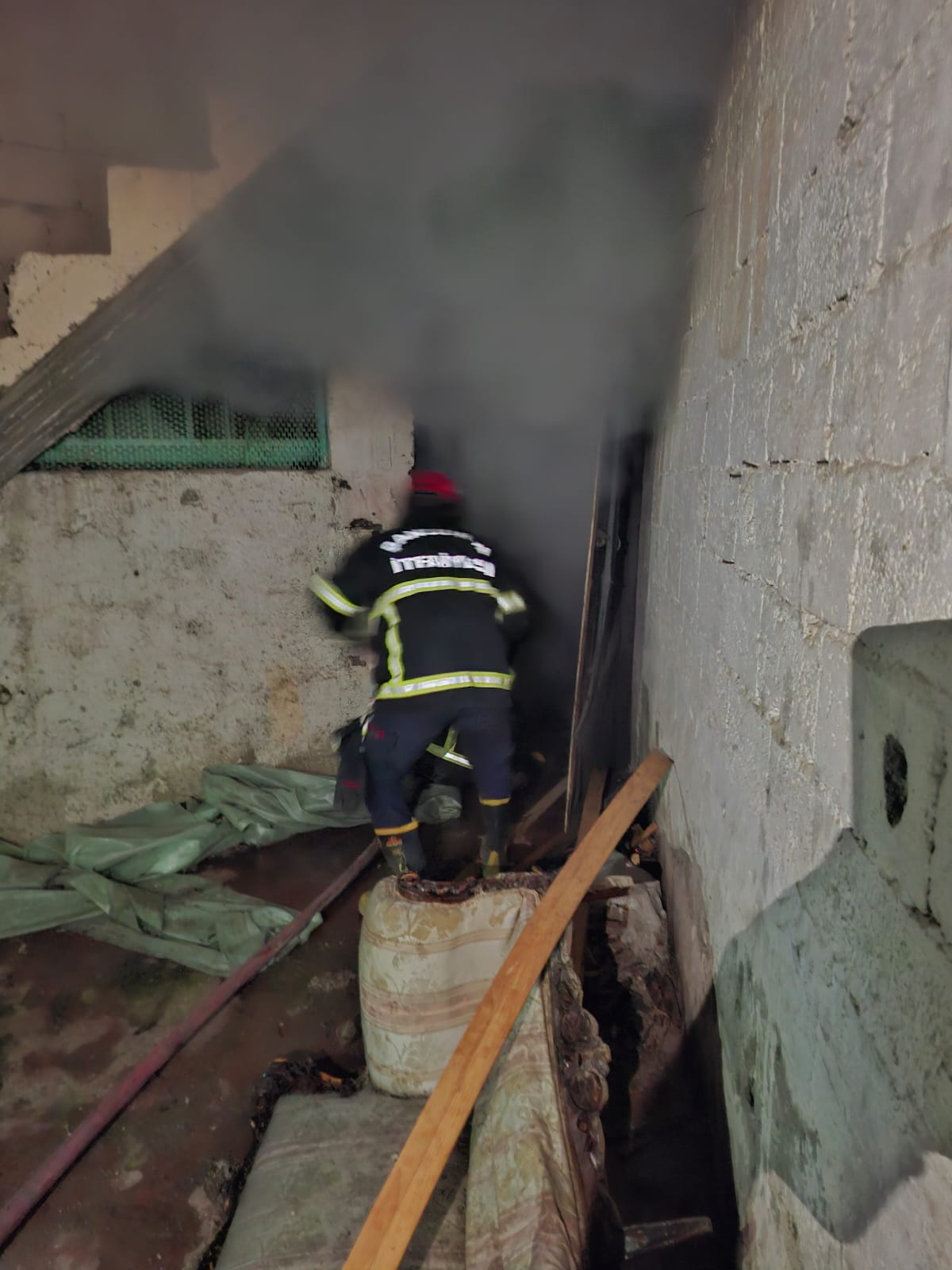 Şanlıurfa Birecik’te Kavga Sonrası İş Yeri Kundaklandı (2)