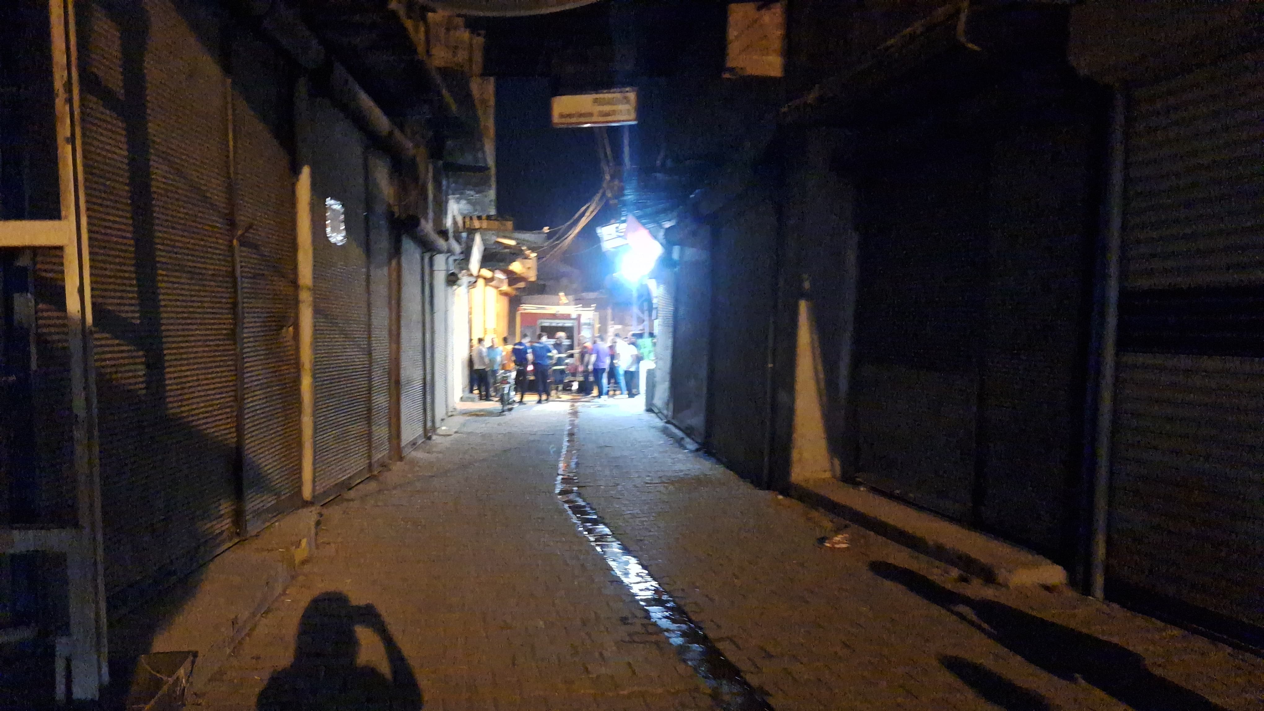 Şanlıurfa Birecik’te Kavga Sonrası İş Yeri Kundaklandı (3)