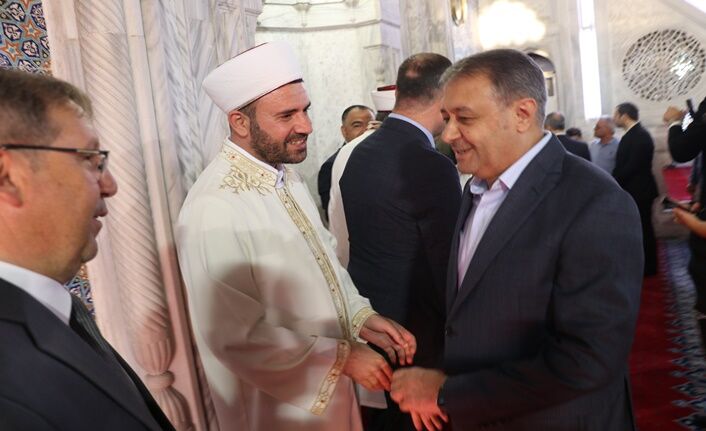 Şanlıurfa’da Bayram Namazı Kılındı, Dualar Edildi (8)
