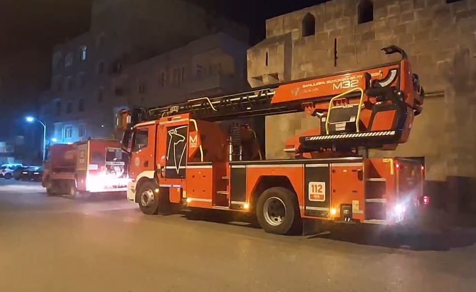 Şanlıurfa’da Mutfaktan Yükselen Alevler Mahalleliyi Sokağa Döktü (2)