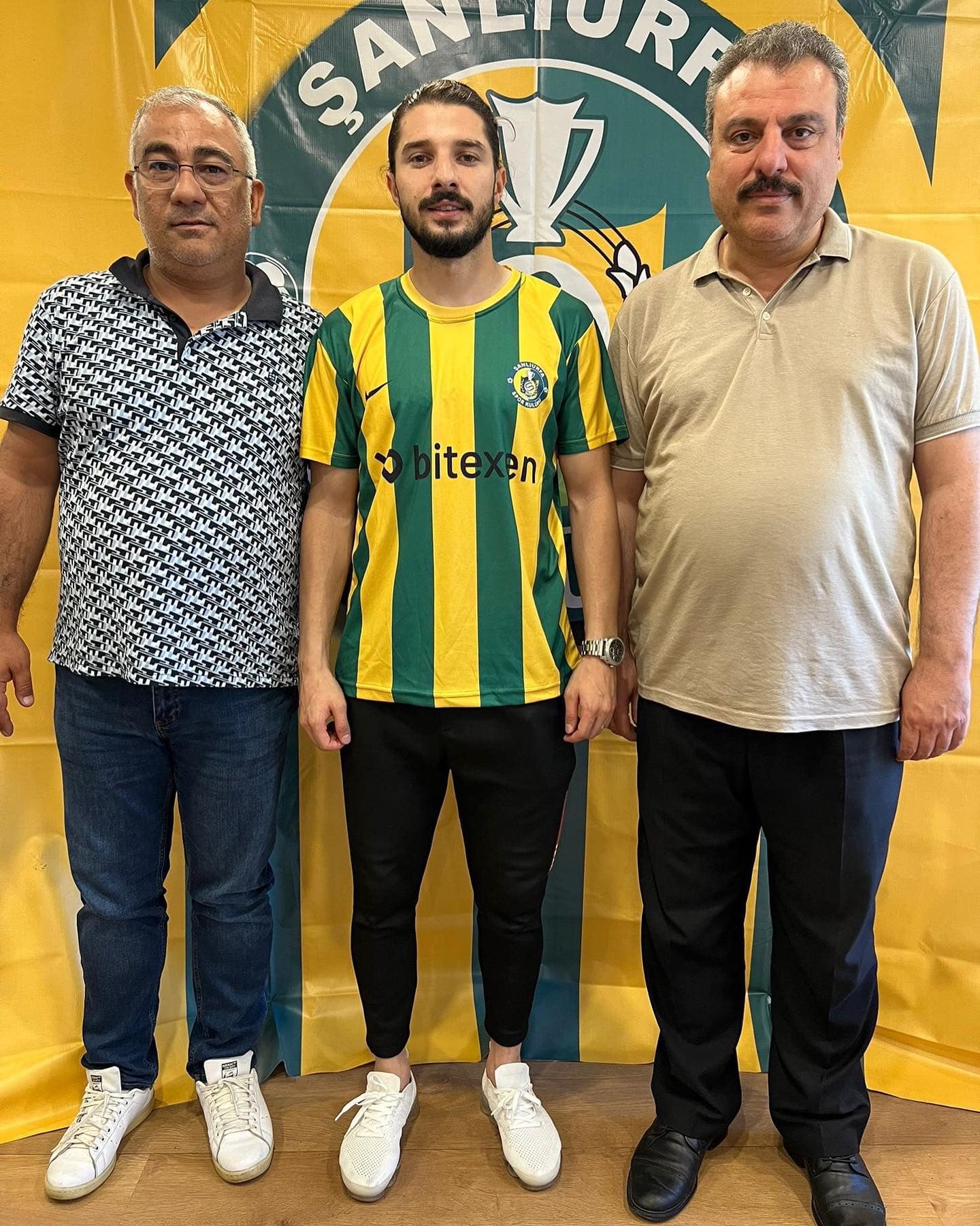 Şanlıurfaspor’un Eski Futbolcusu Barış Gök, Transfer Konusunda Şeffaf Konuştu (1)