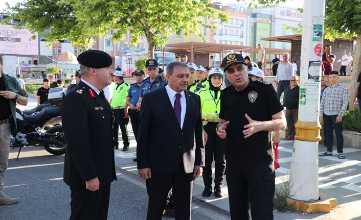 Vali̇ Şildak Kurban Bayrami Deneti̇mi̇ne Katildi (4)