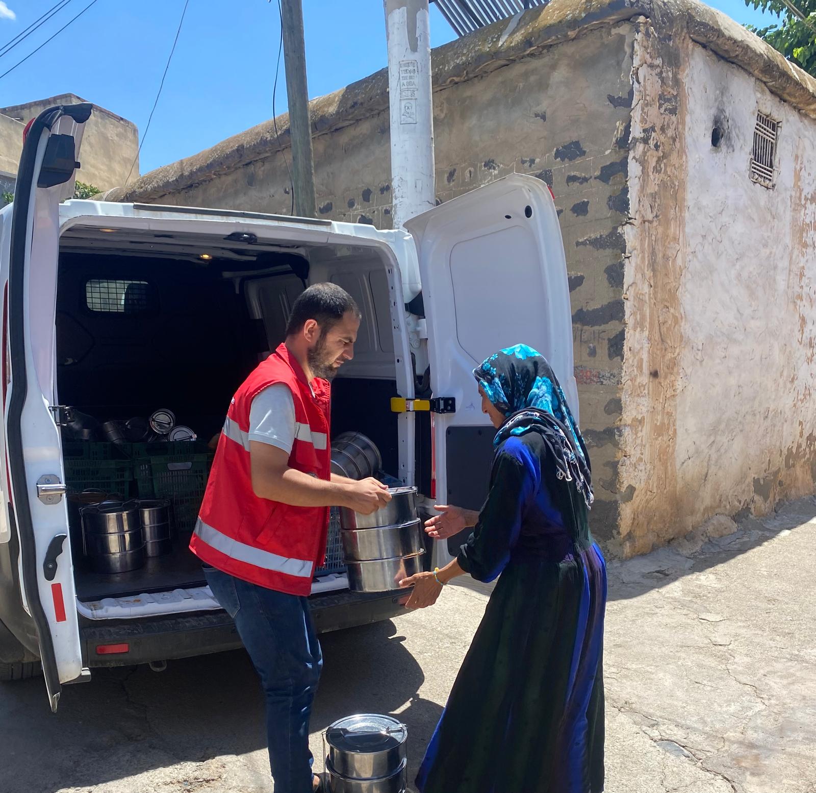 300 Aileye Aşure Dağıtıldı (4)