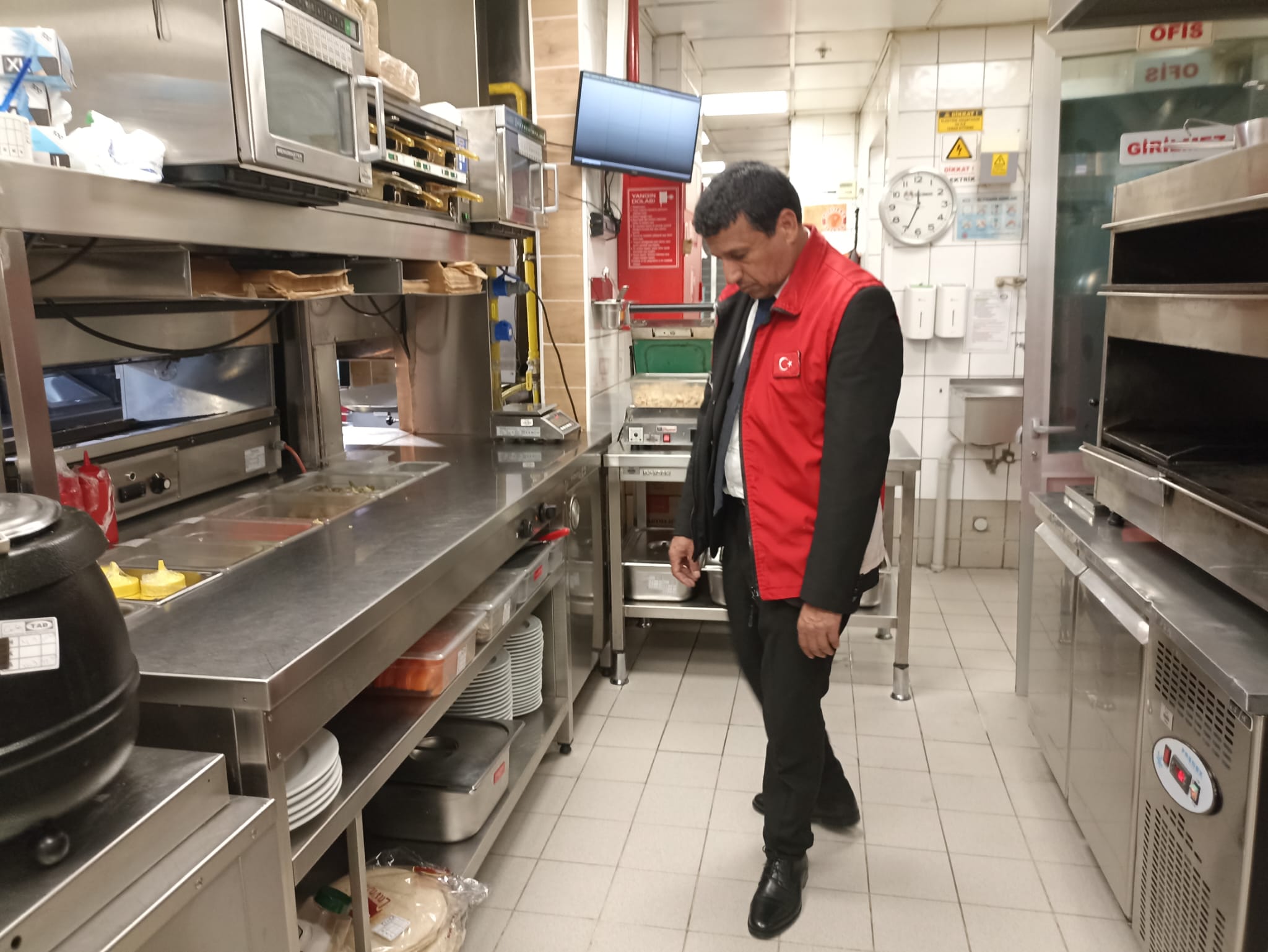 Şanlıurfa’da Baklavacıda Skandal! Hepsi İmha Edildi