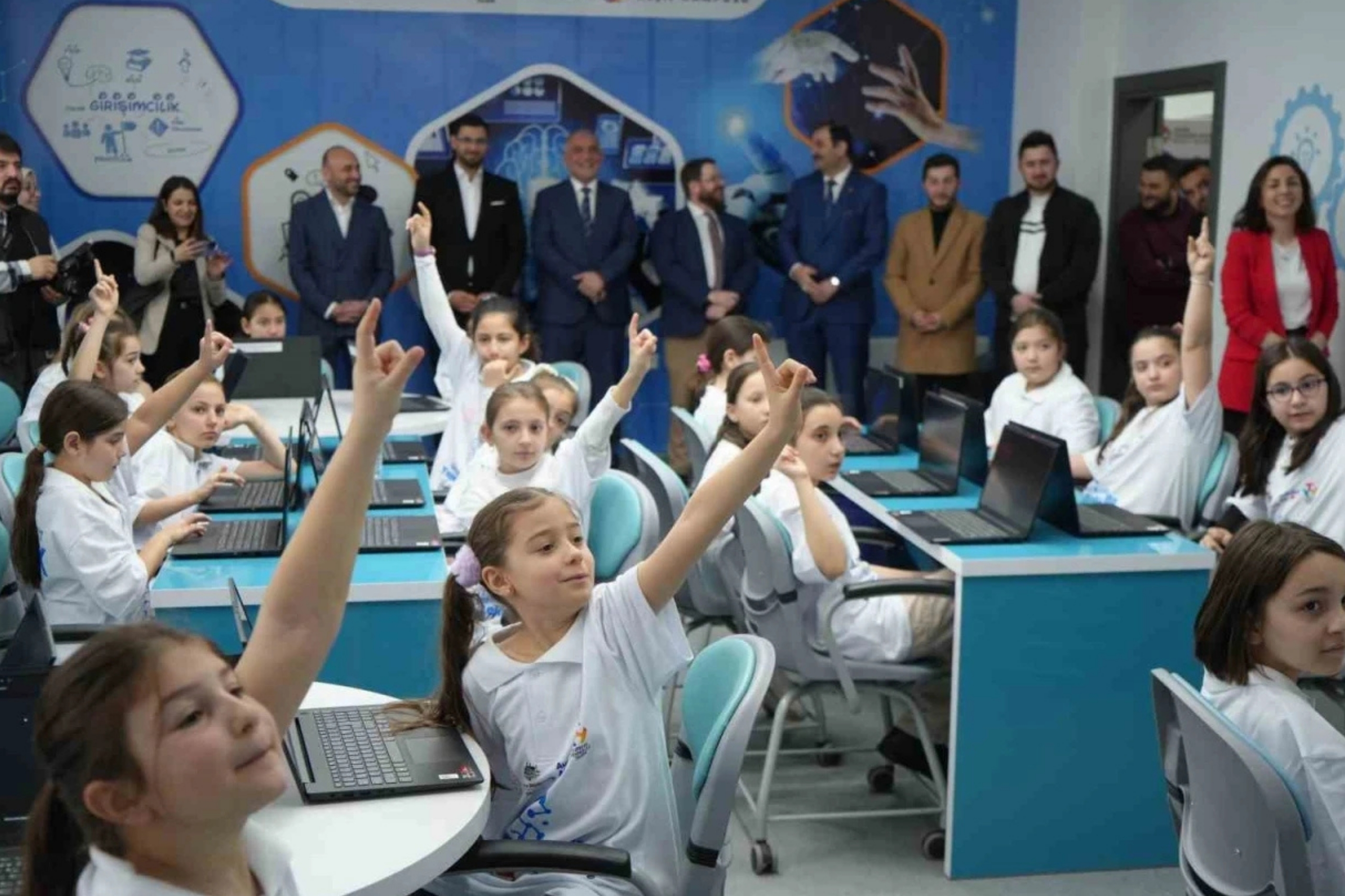 720 Kız Çocuğu Okulu Bıraktı Iddiası