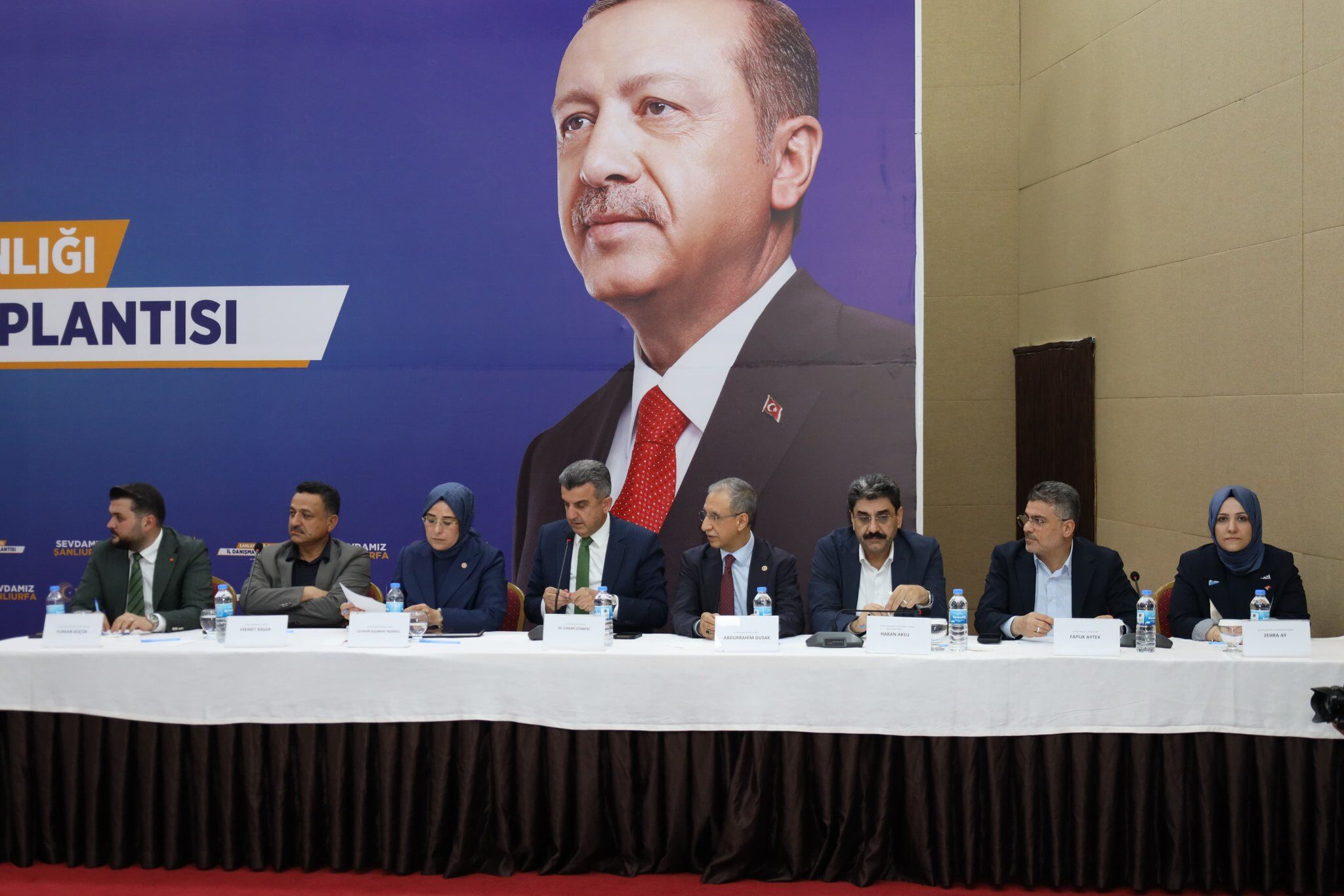 Ak Parti Şanlıurfa İl Danışma Meclisi Toplantısı Geniş Katılımla Gerçekleştirildi (7)