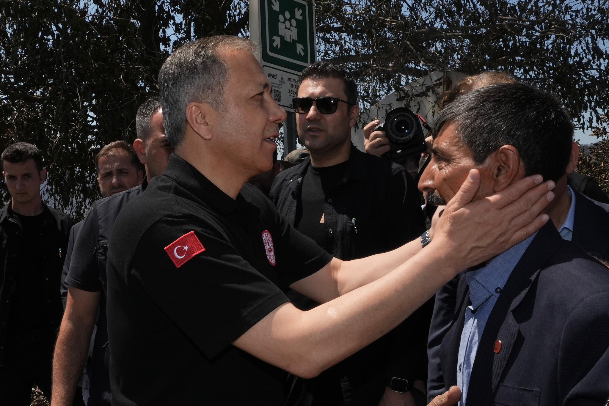 Ali Yerlikaya Izmir