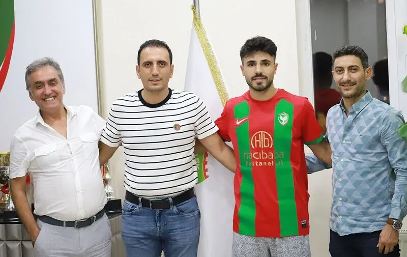 Amedsporlu Erkan Sasa Şanlıurfaspor'da (3)
