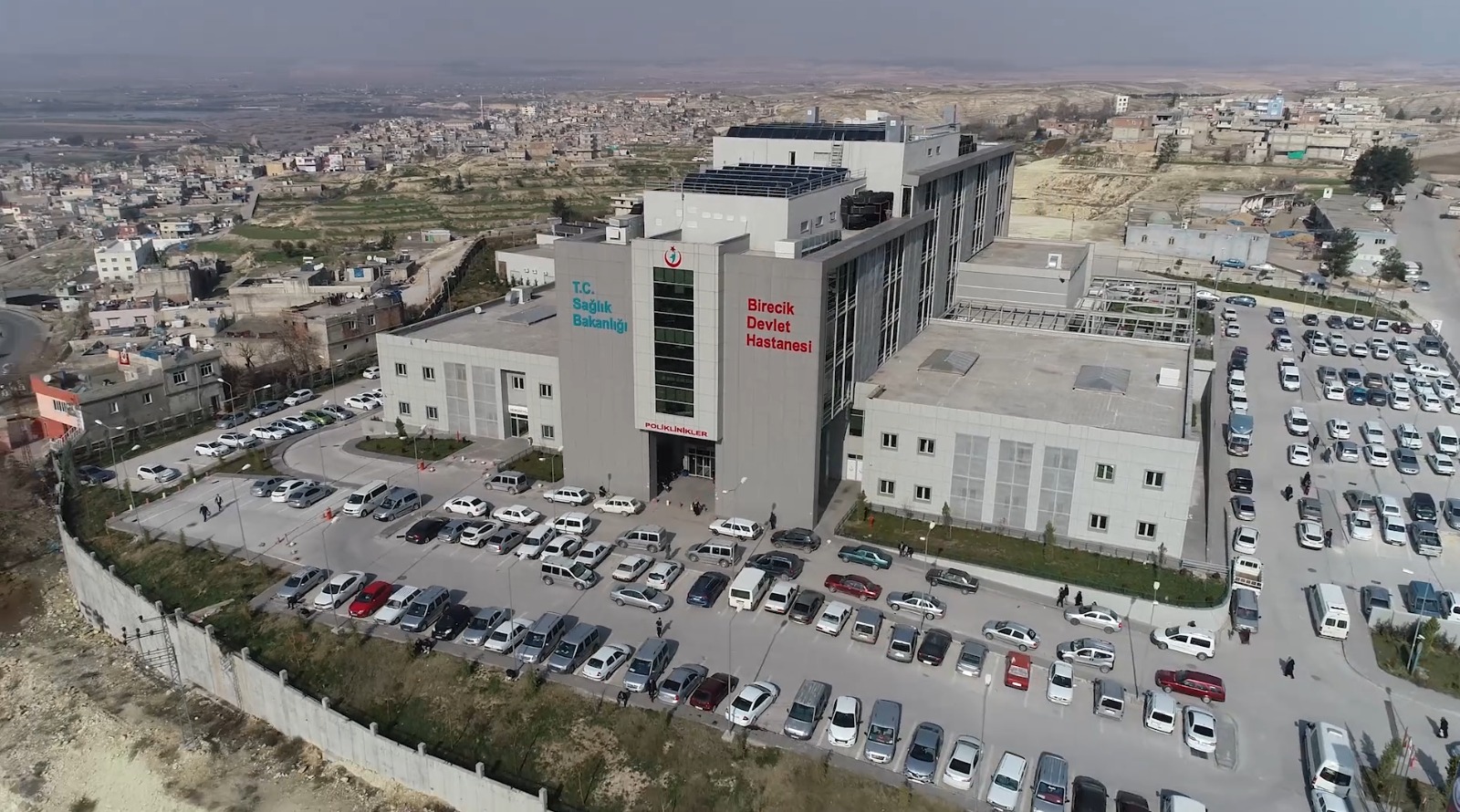 Birecik Devlet Hastanesi’nde Bir İlk Başarılı Parotidektomi Ameliyatı Gerçekleştirildi 1