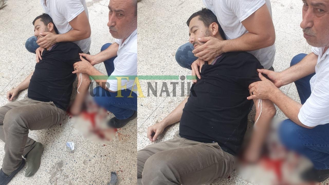 Chp Birecik İlçe Başkan Yardımcısı Mustafa Tümen, Bayrak Asarken Geçirdiği Kaza Sonucu Yaralandı (2)