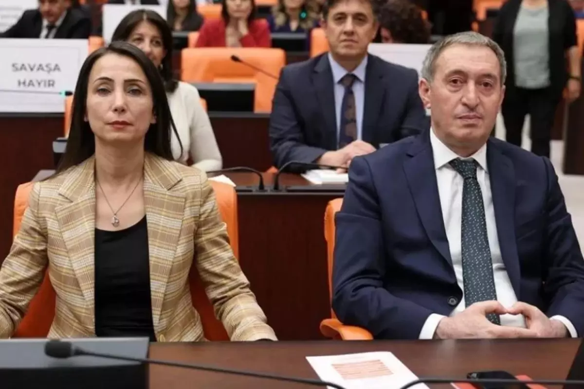 Dem Partinin Ismi Değişiyor Iddiası (1)