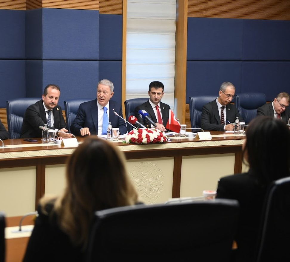 Dusak Önemli Toplantıda