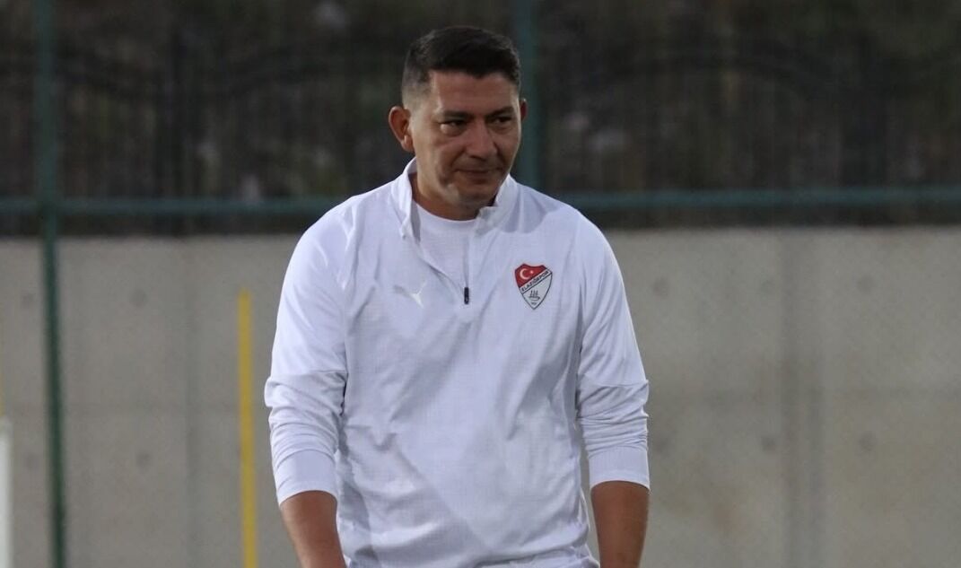 Elazığspor Teknik Direktörü Fırat Gül'ün Babası Hüseyin Gül Hayatını Kaybetti (2)