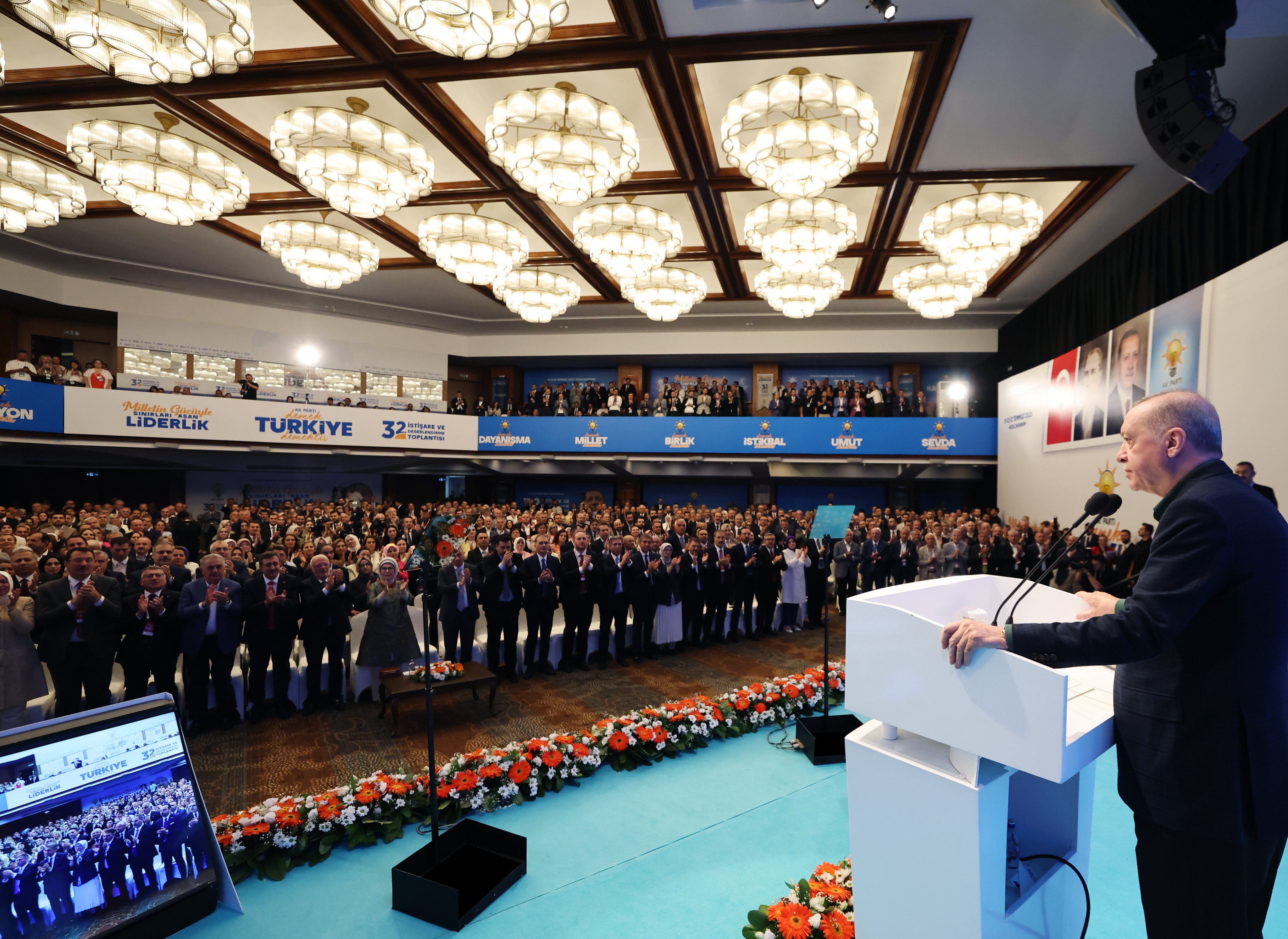 Erdoğan’ın Çağrısıyla Bayraklar Dalgalandı, Şanlıurfa Tek Yürek Oldu (2)