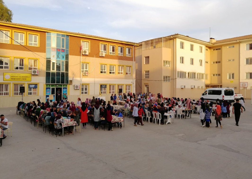 Harran Şehit İbrahim Taş Kız Anadolu İmam Hatip Lisesi