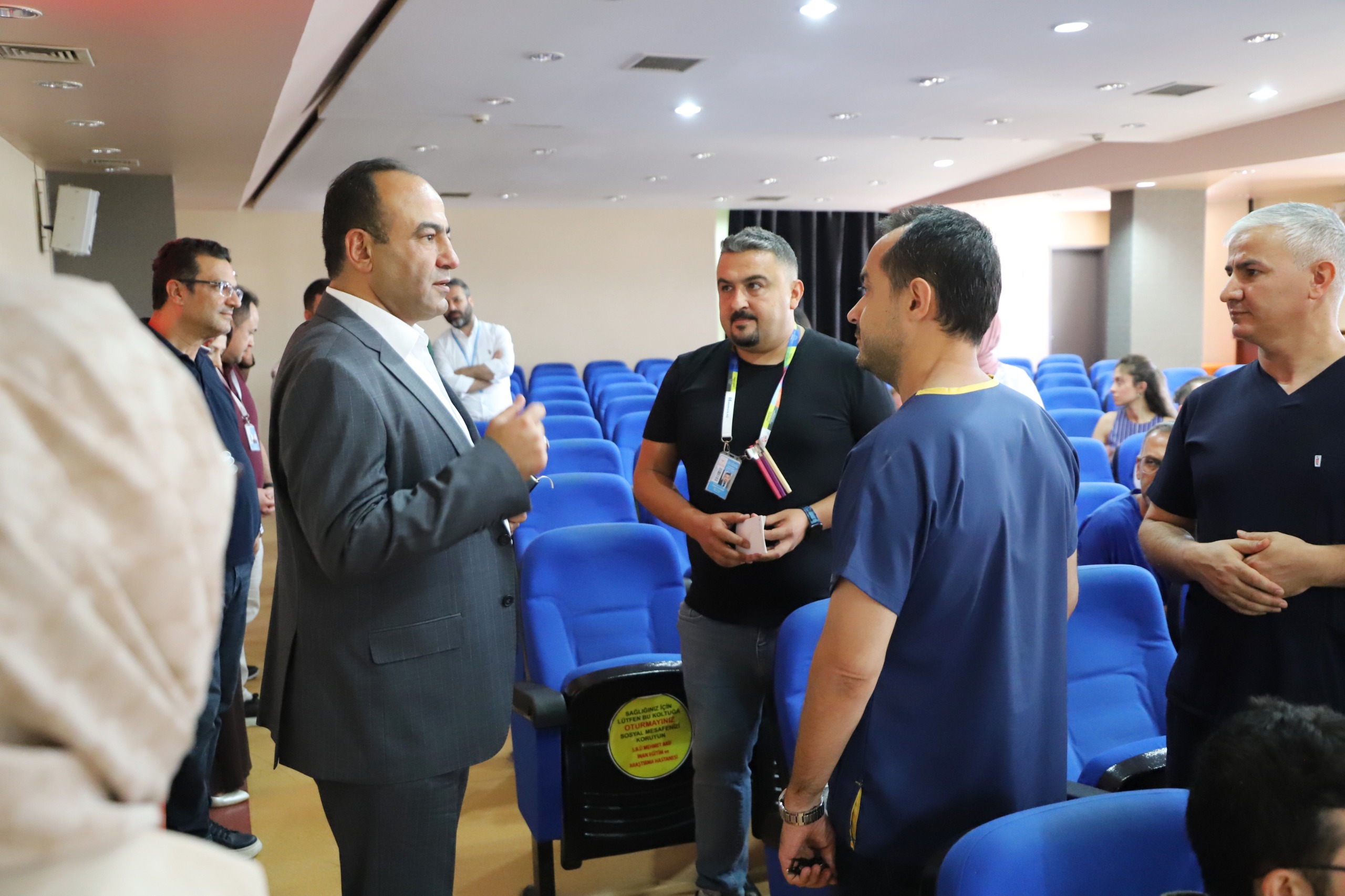 İl Sağlık Müdürü Dr. Erhan Berk, Uzman Hekimlerle Değerlendirme Toplantısı Yaptı. 2