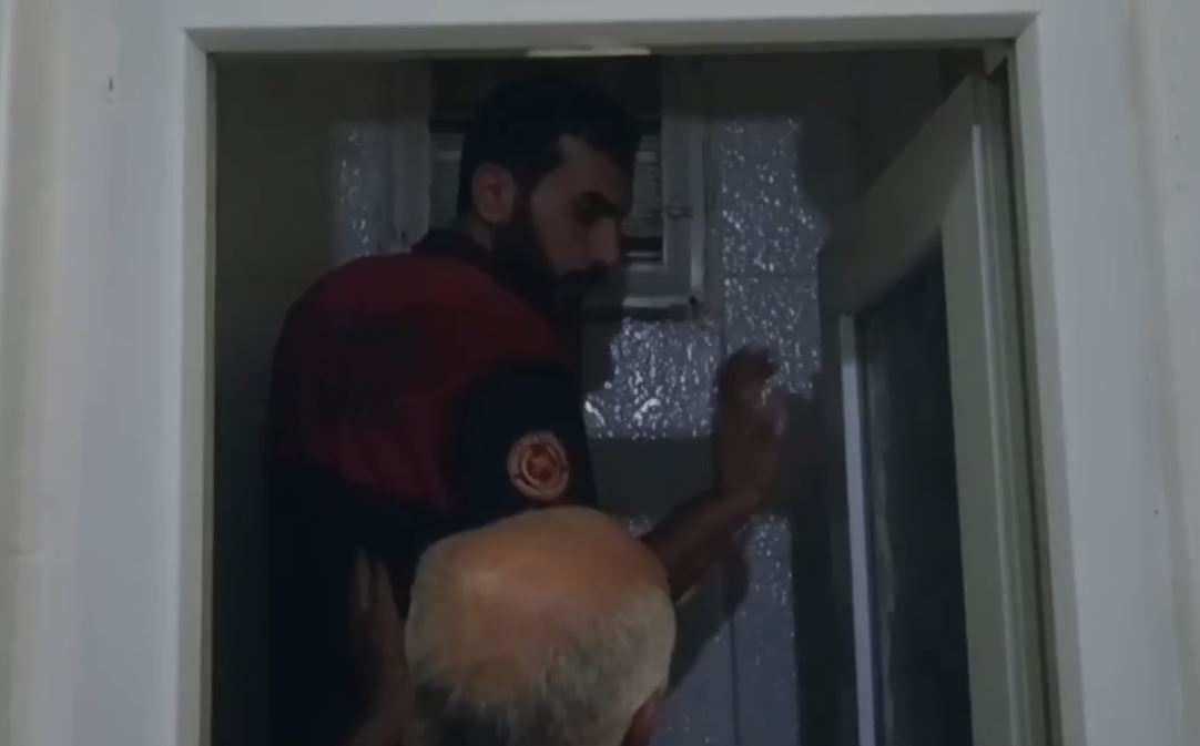 İtfaiyeden Kedi Kurtarma Operasyonu (1)-1