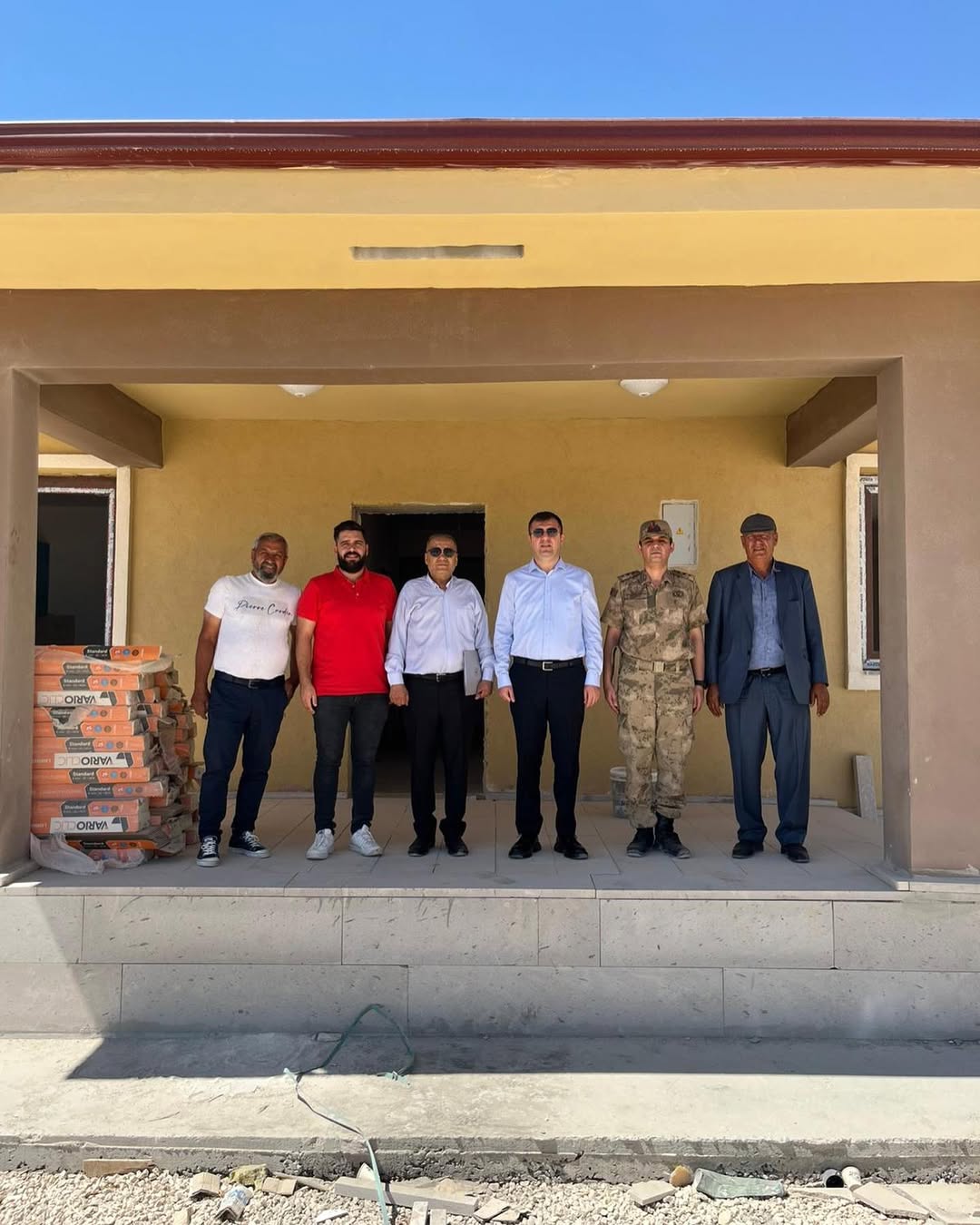 Karaköprü Kaymakamı Orhan Altun, Deprem Konutlarını Yerinde İnceledi (2)