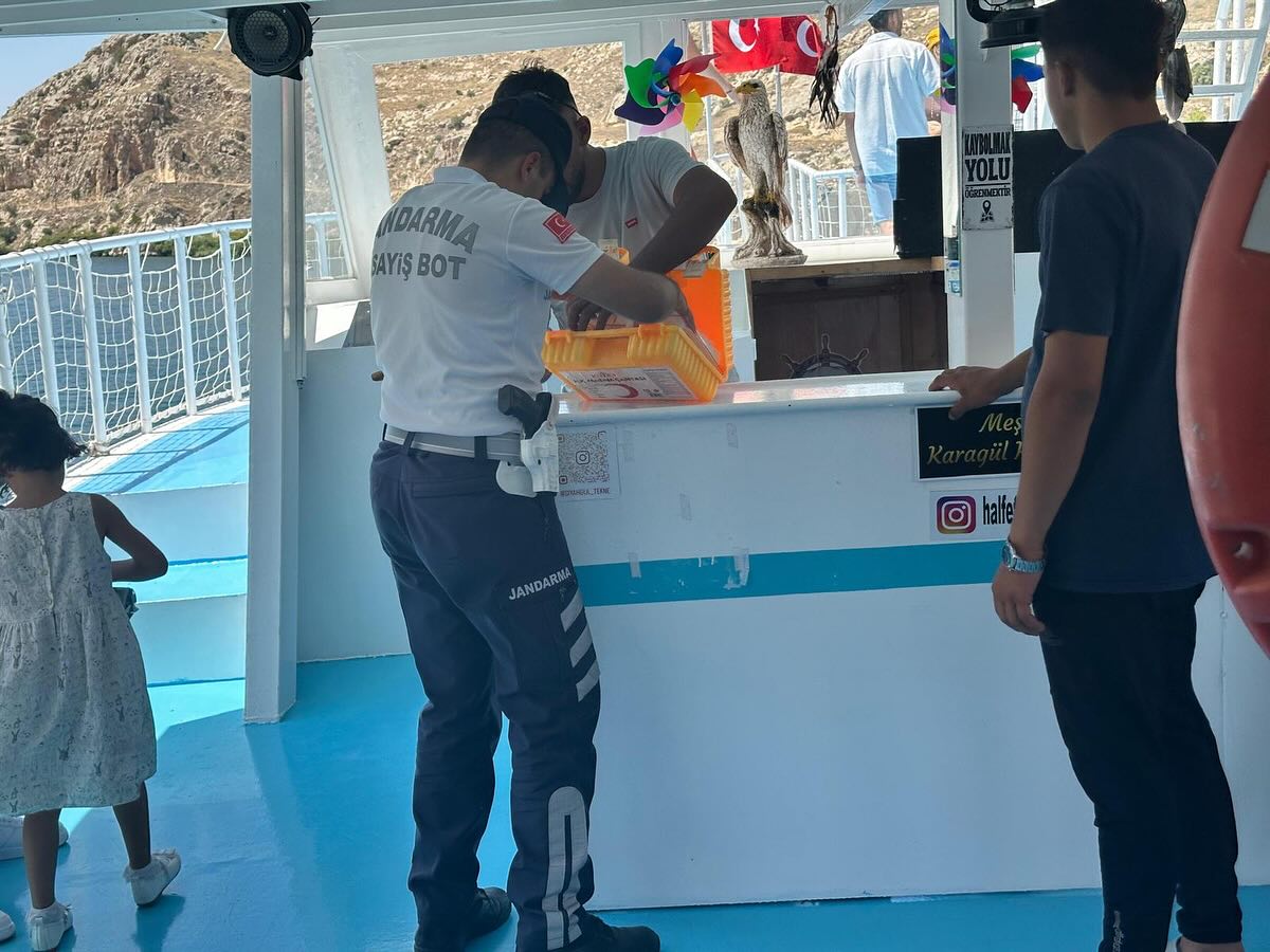 Kuralsiz Tekneye Geçi̇t Yok! (3)