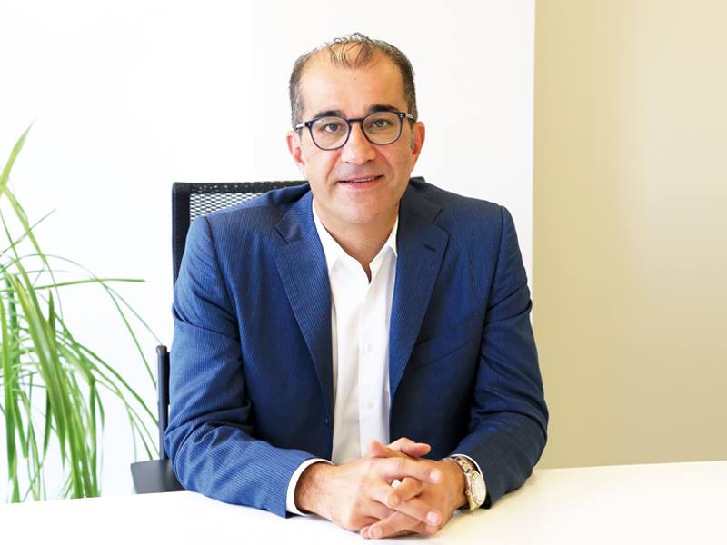 Murat Çeçen Ne Iş Yapıyor