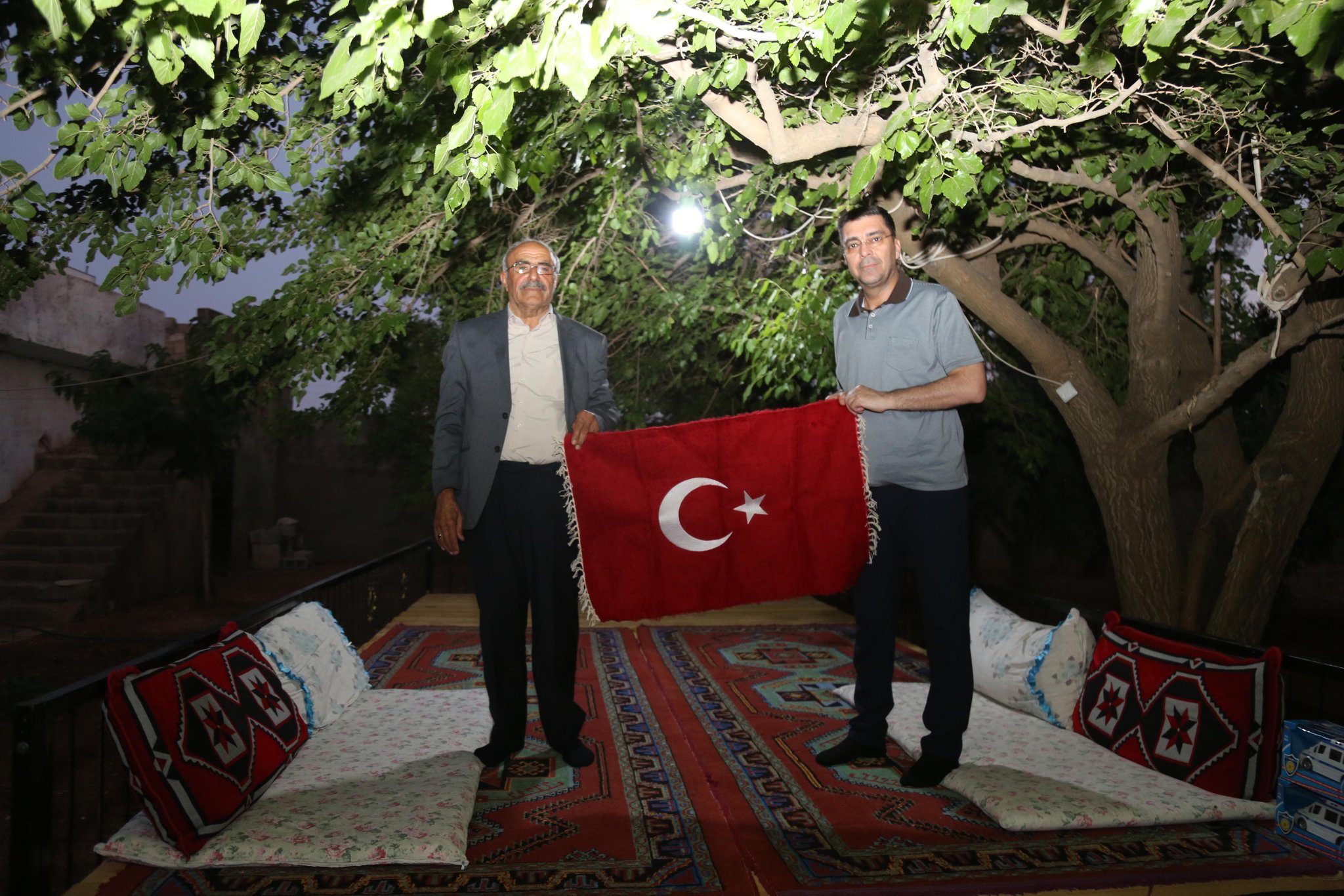 Şanliurfa İl Emni̇yet Müdürü Ati̇lla Aksoy Bozova’da Sahada! (4)