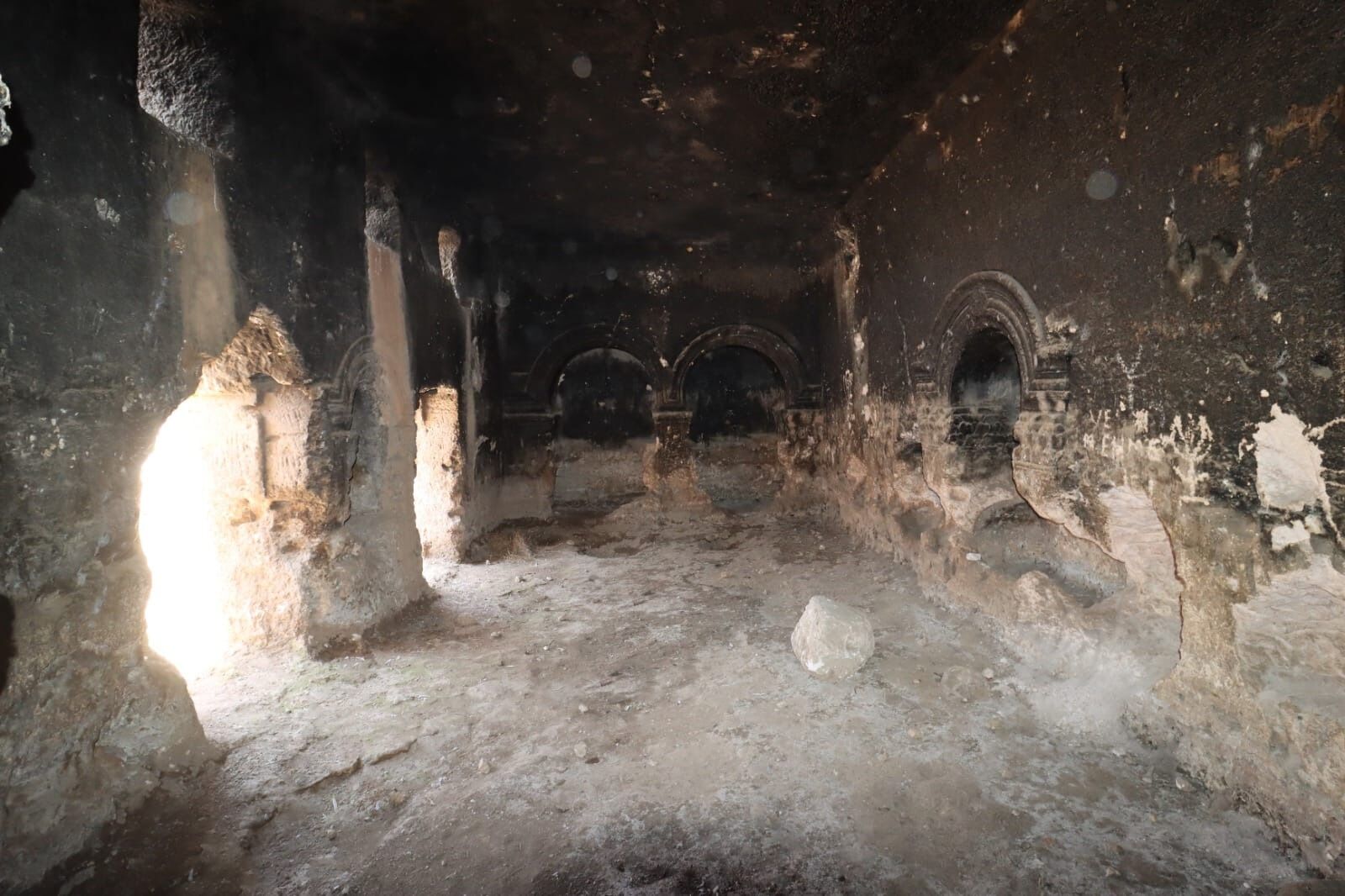 Şanlıurfa'da Bin Yıllık Miras Akkese Kaya Kilisesi Kayıt Altına Alındı (3)