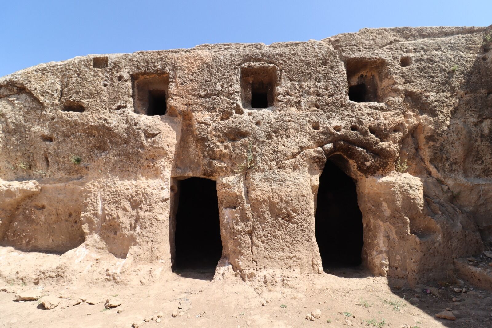 Şanlıurfa'da Bin Yıllık Miras Akkese Kaya Kilisesi Kayıt Altına Alındı (5)