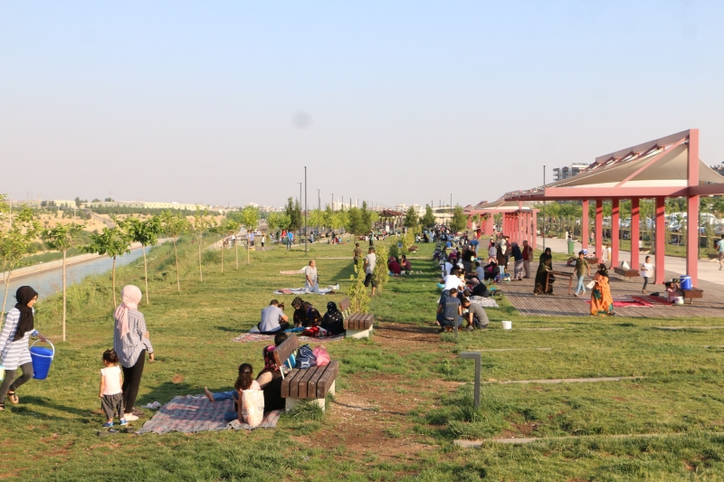 Şanlıurfa’da Piknik Yapılacak Alanlar Doldu Taştı (3)