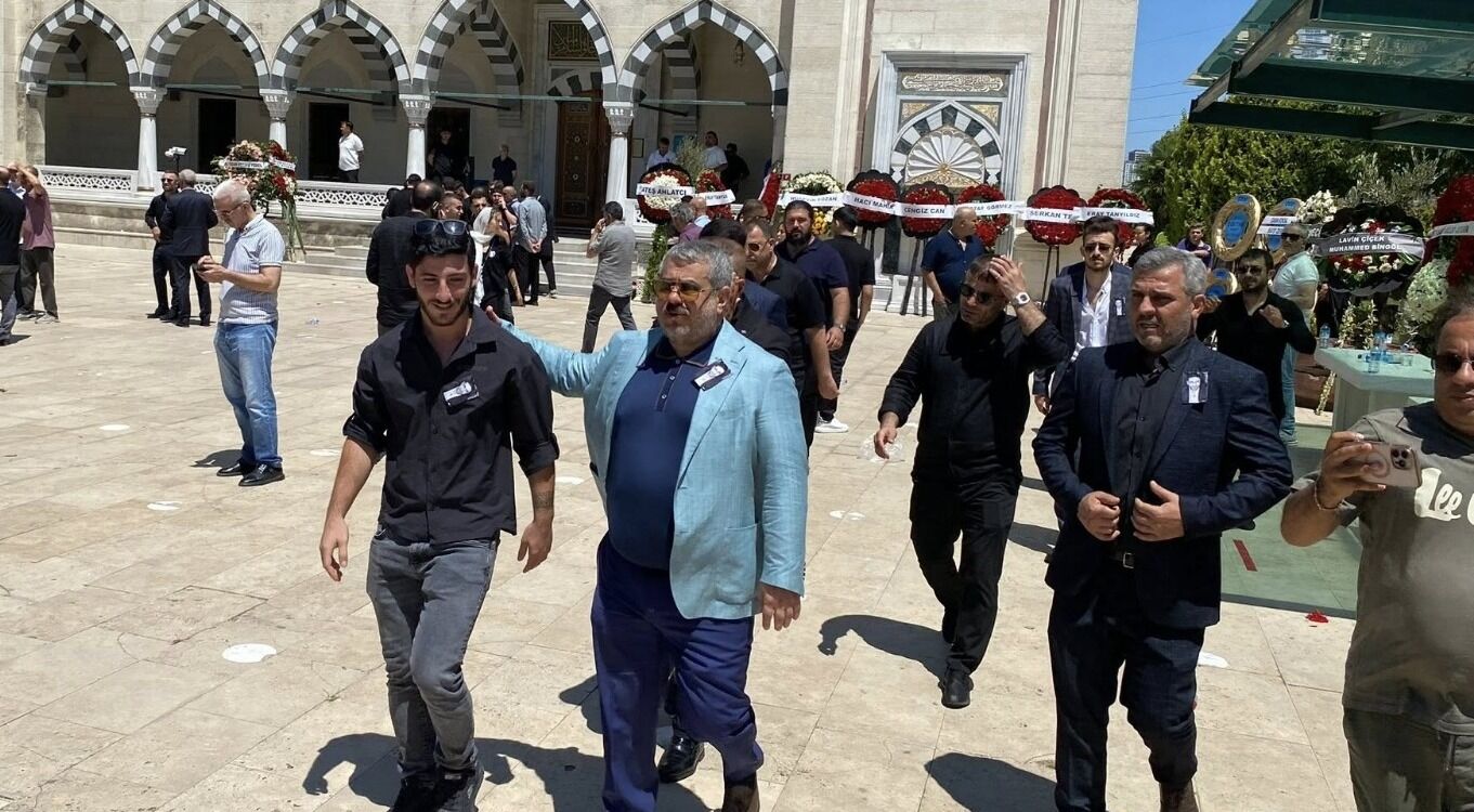 Şanlıurfalı Iş Insanı Fatih Mehmet Bucak, Muhammed Yakut’un Cenazesine Katıldı. Bucak, Yakut’un Ailesine De Başsağlığı Diledi (4)
