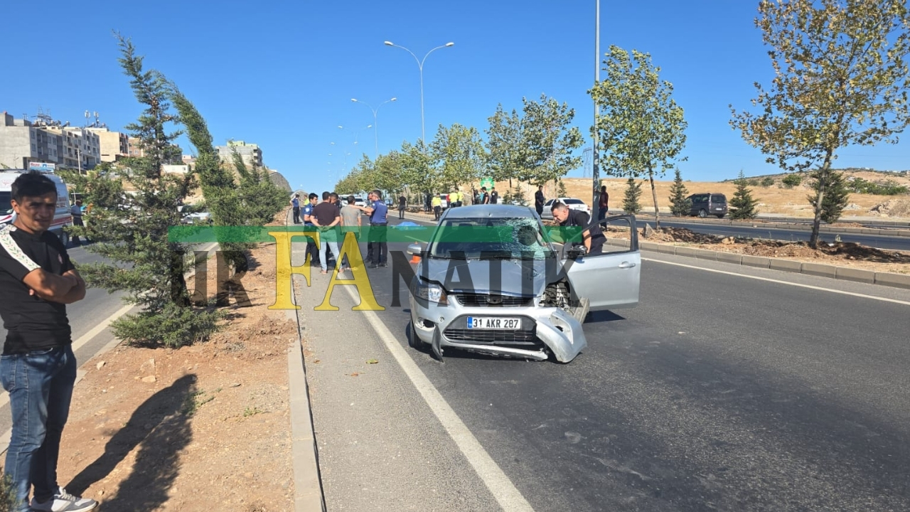 Şanlıurfa’nın Haliliye Ilçesine Bağlı Devteyşti Mahallesi Kuzeybatı Çevre Yolunda Yayaya Otomobil Çarptı Yayaya Hayatını Kaybetti (1)