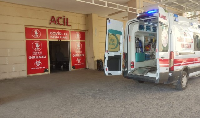 Şanlıurfa’nın Siverek Ilçesinde Meydana Gelen Feci Kazada 1 Çocuk Hayatını Kaybetti (1)