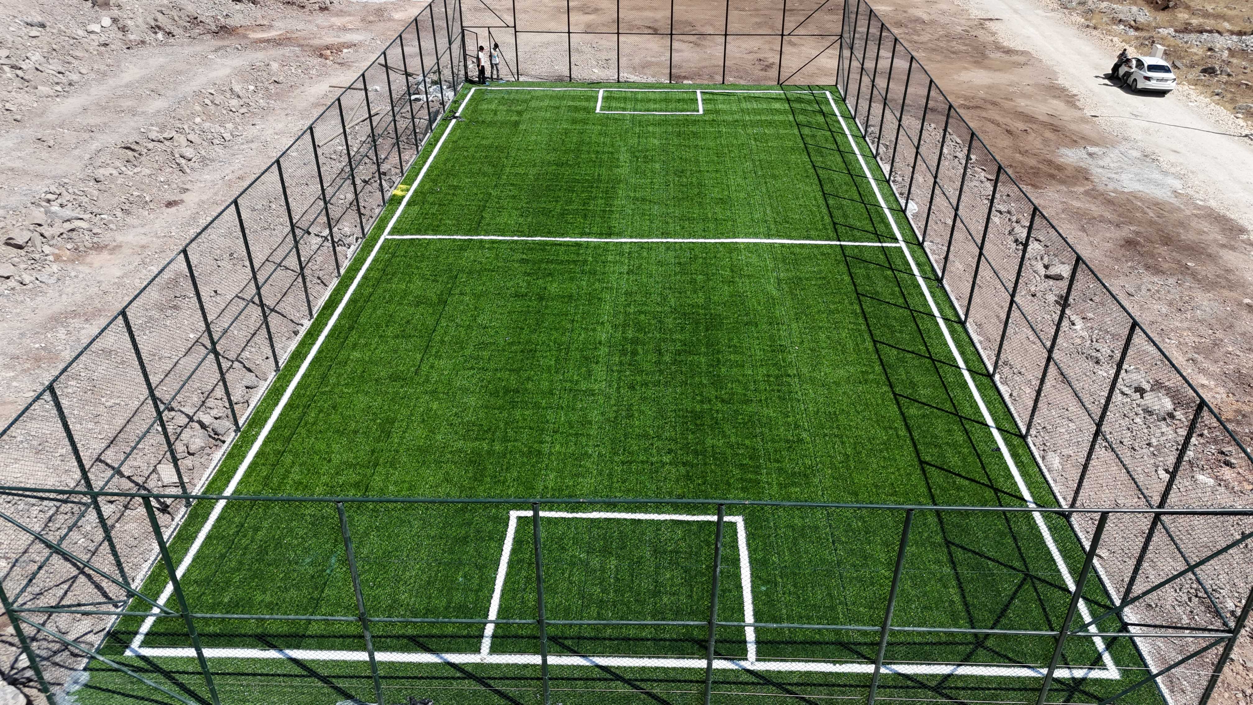 Seyrantepe’de Gençler İçin Yeni Semt Sahası Kazandırılıyor 1