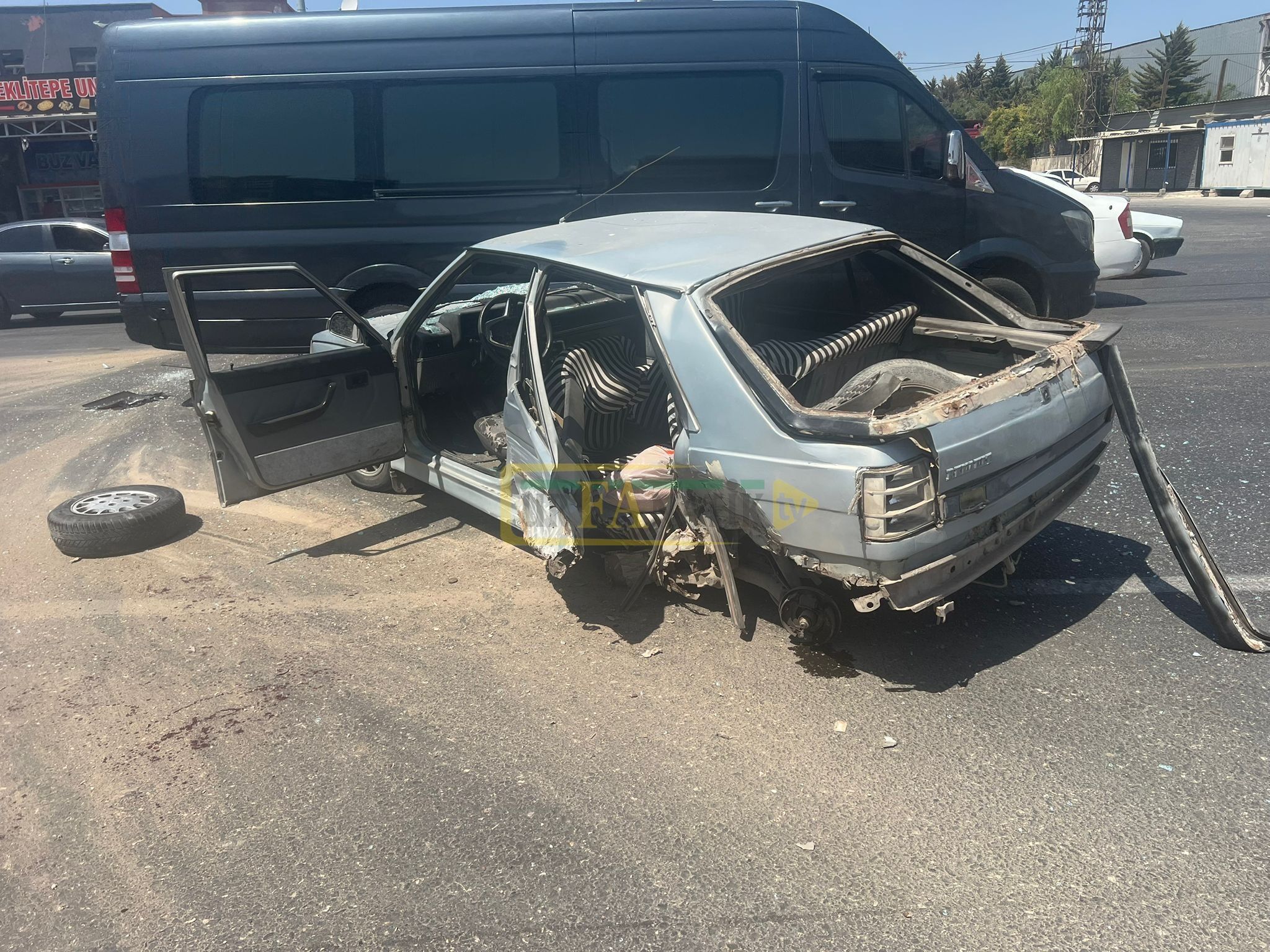 Şanlıurfa’da Trafik Alarmı: Zincirleme Kaza Ulaşımı Felç Etti 5