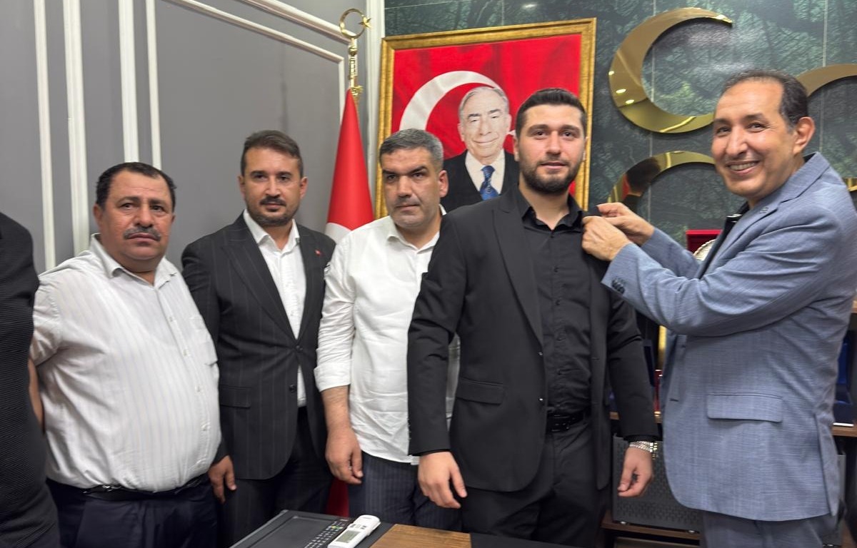 Bakır Kama Ve Ailesi, Milliyetçi Hareket Partisi Saflarına Katıldı (3)