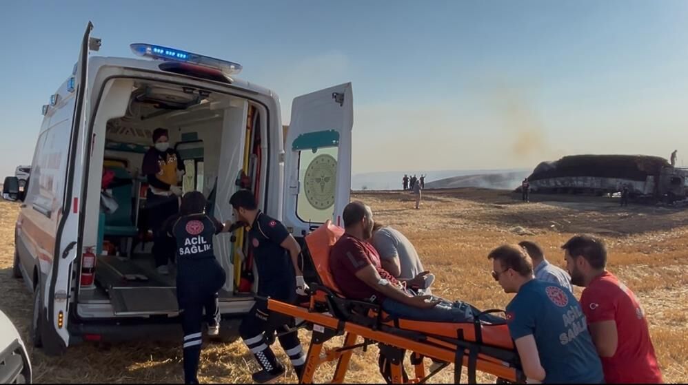 “Benim Ciğerim Yandı” Diyen Şanlıurfa’lı Tır Şoförü, Yangında Yaralandı (4)