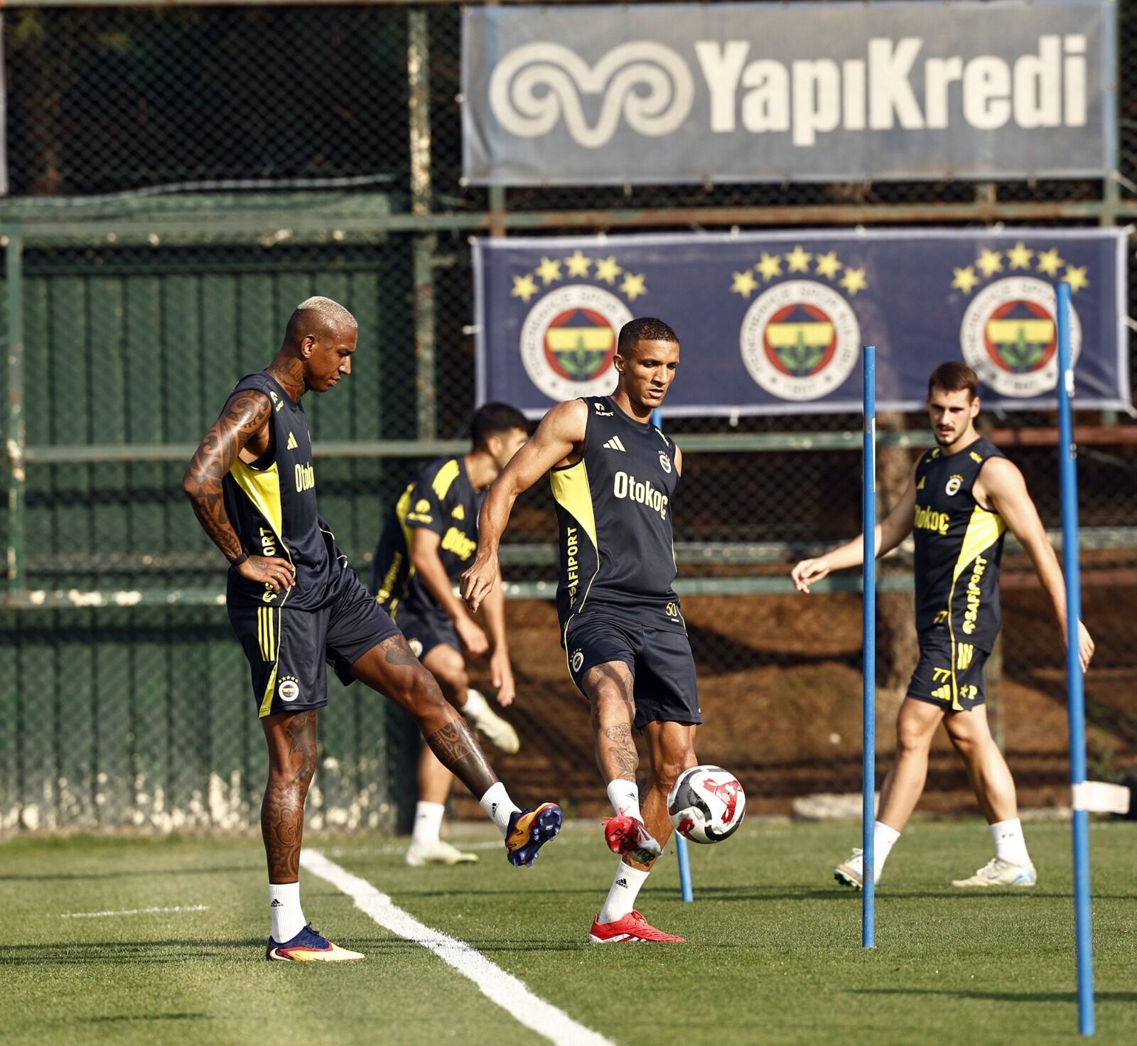 Fenerbahçe Feyenoord Şampiyonlar Ligi Maçı Ne Zaman, Saat Kaçta, Hangi Kanalda Ve Muhtemel 11'Ler Kimler (4)